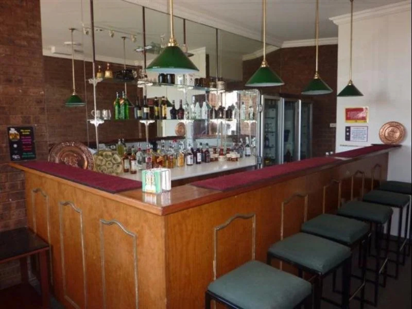 Countryman Motor Inn