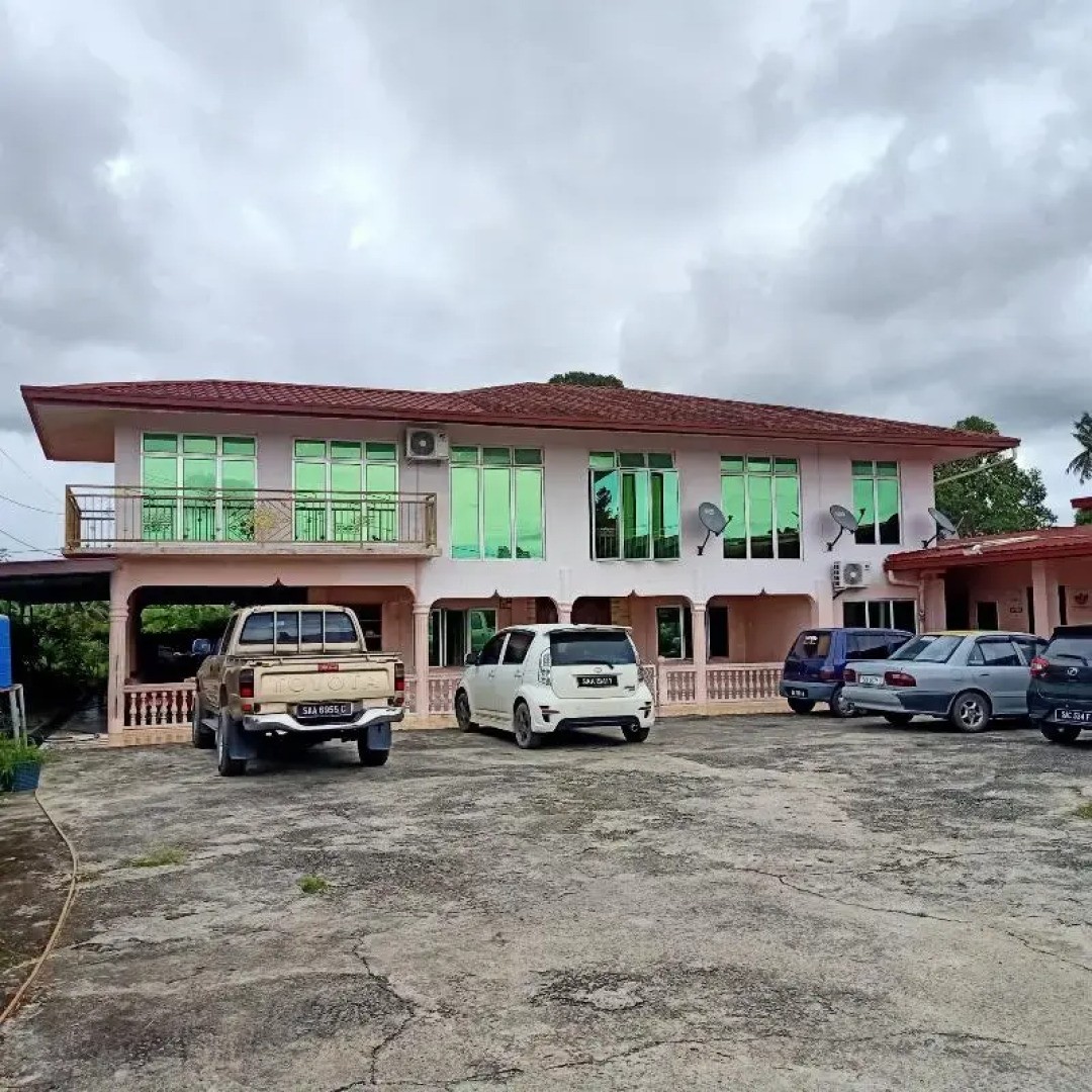 OYO Home 90349 Anique Hoemstay