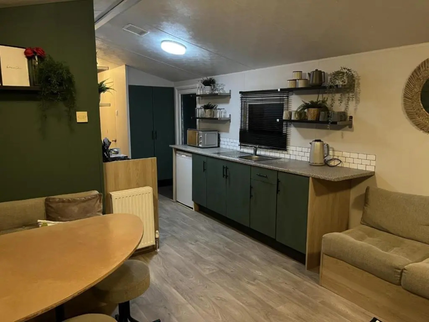 Beautiful 3 bedroom caravan with hot tub - Tattershall Lakes