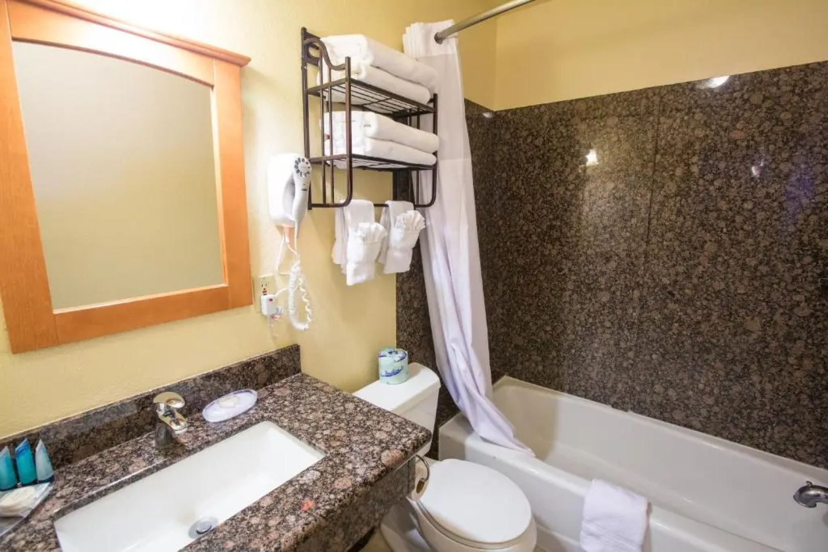 Pismo Beachwalker Inn & Suites