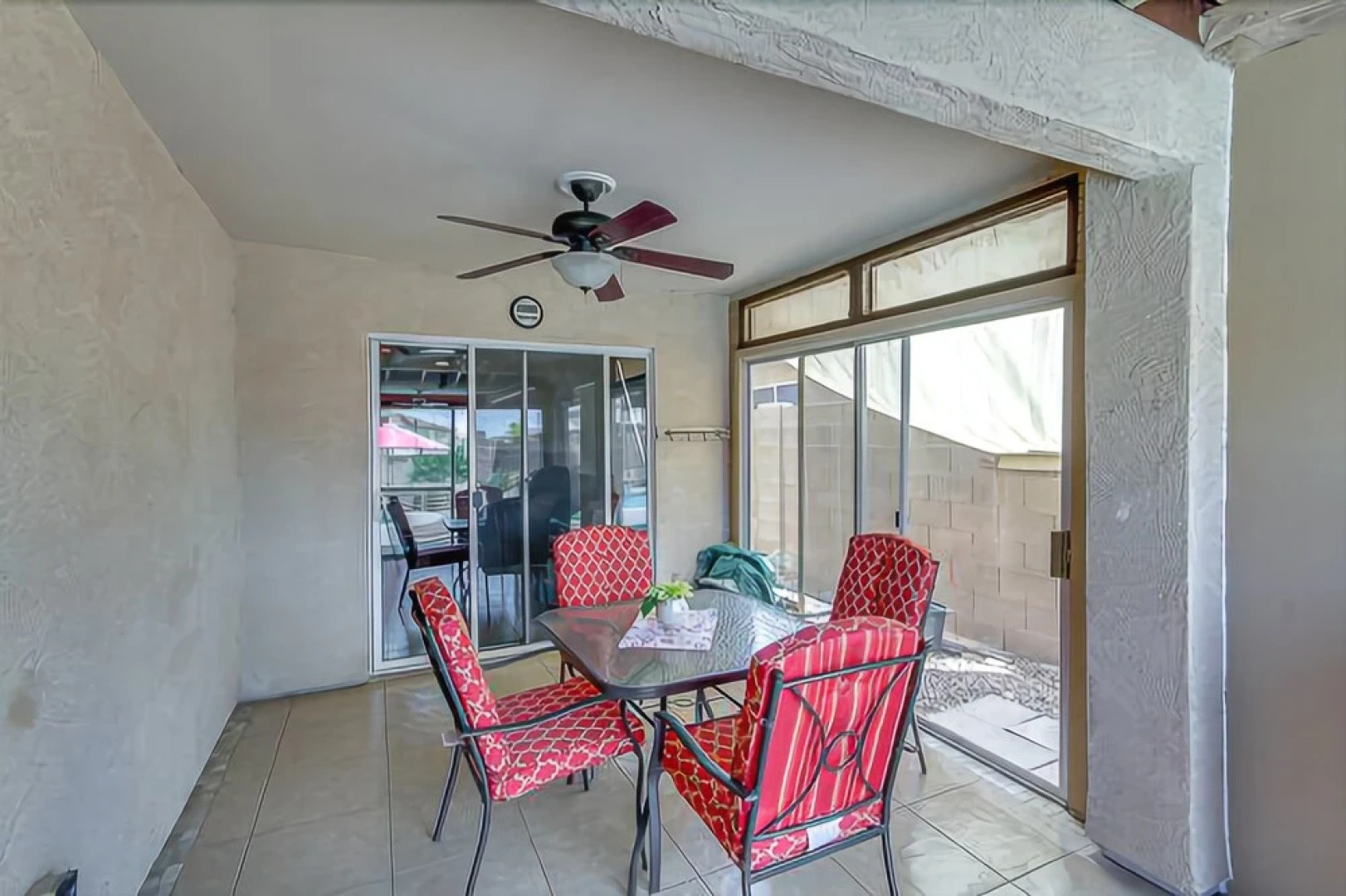 Peggy - 3 Br home by RedAwning