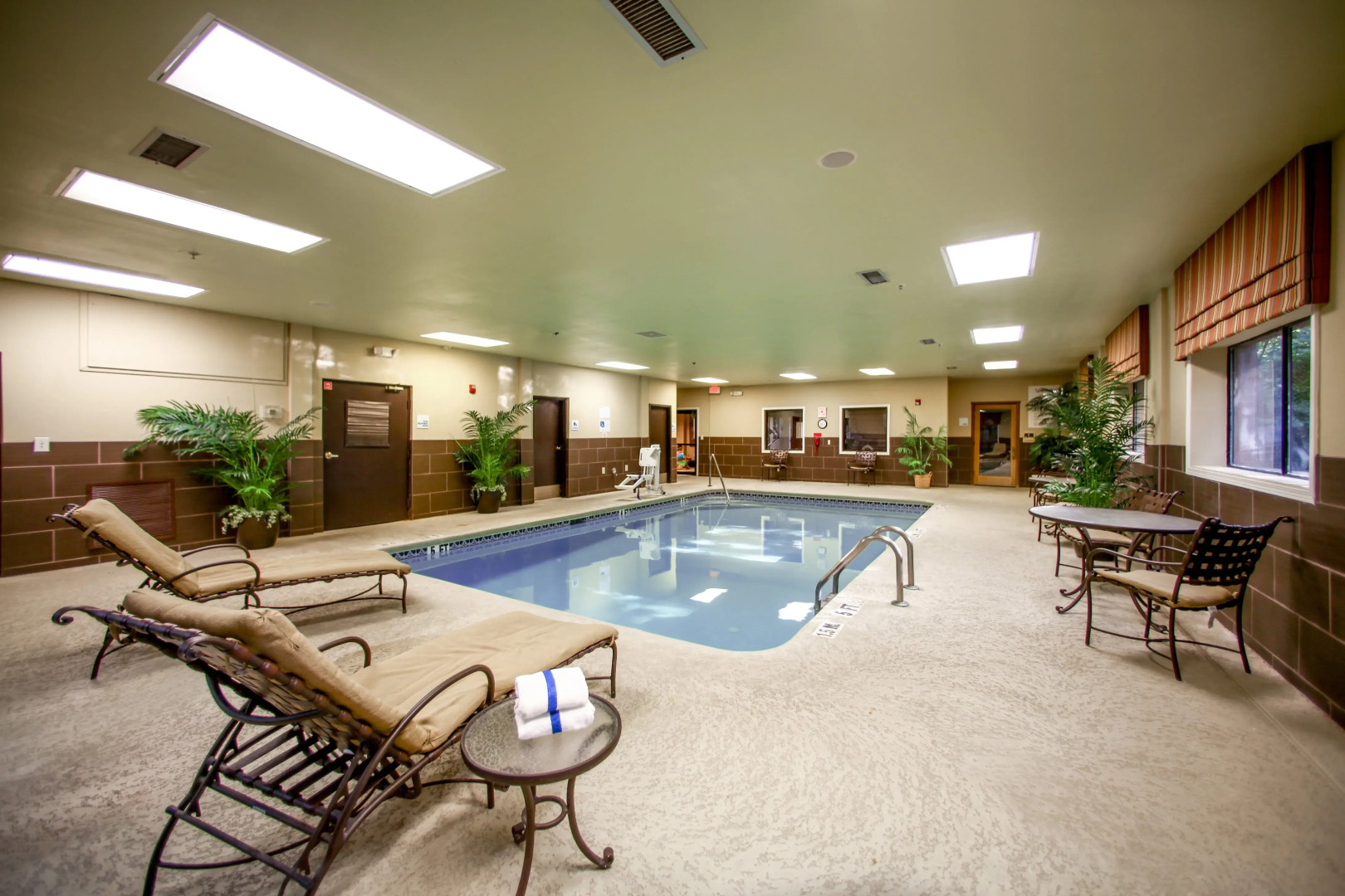 Holiday Inn Express & Suites Atlanta - Emory University Area