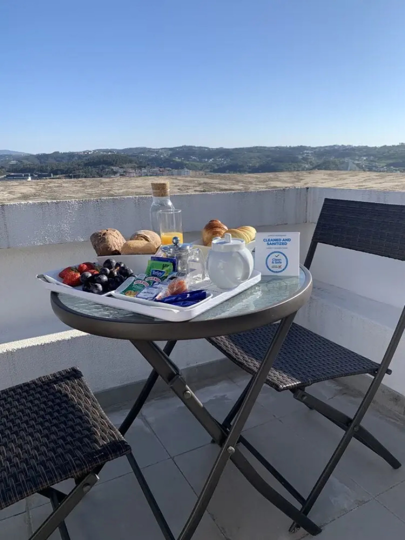 Penedo da Saudade Suites & Hostel