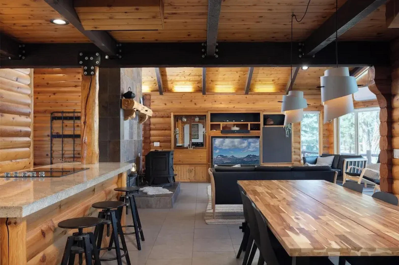 High-end Cabin 3BR 30min to Hoodoo Ski