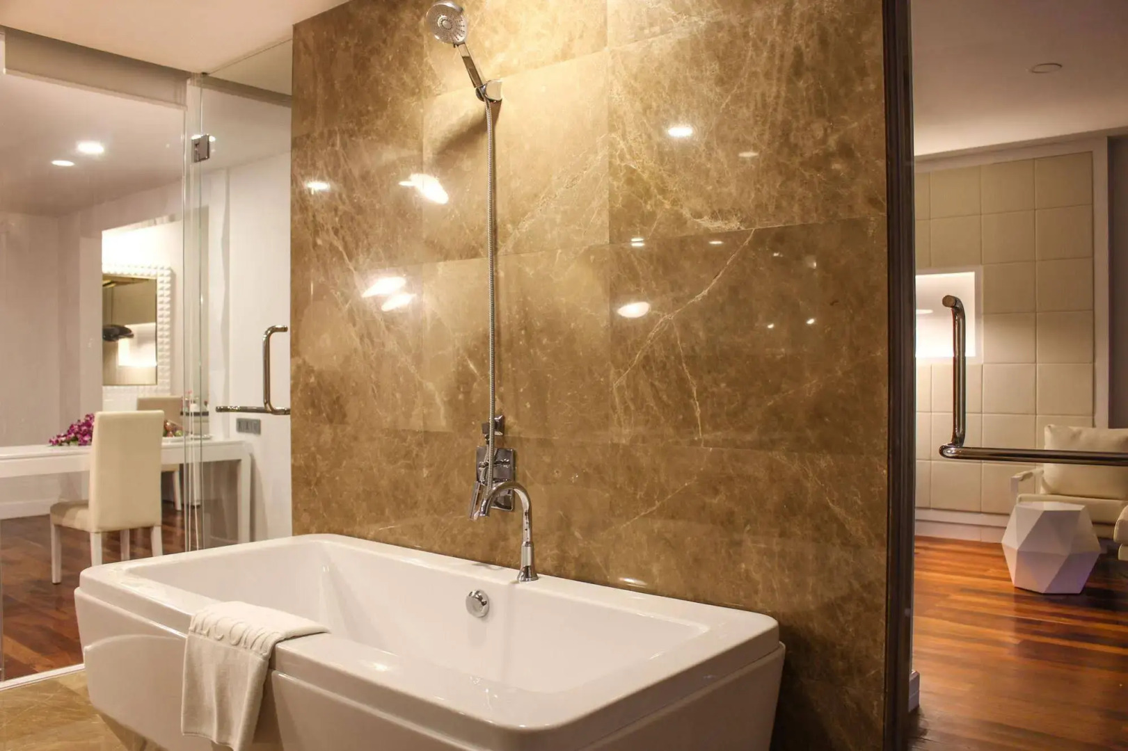 Grand Sokhalay Hotel