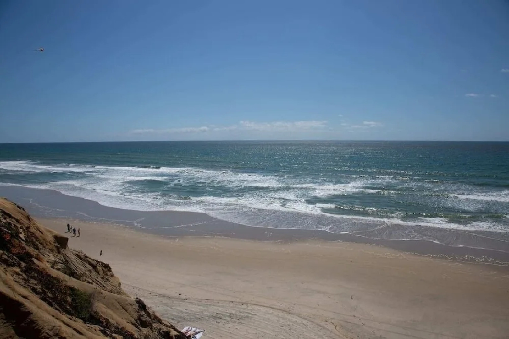 Sbtc324 2 Bedroom Condo by RedAwning