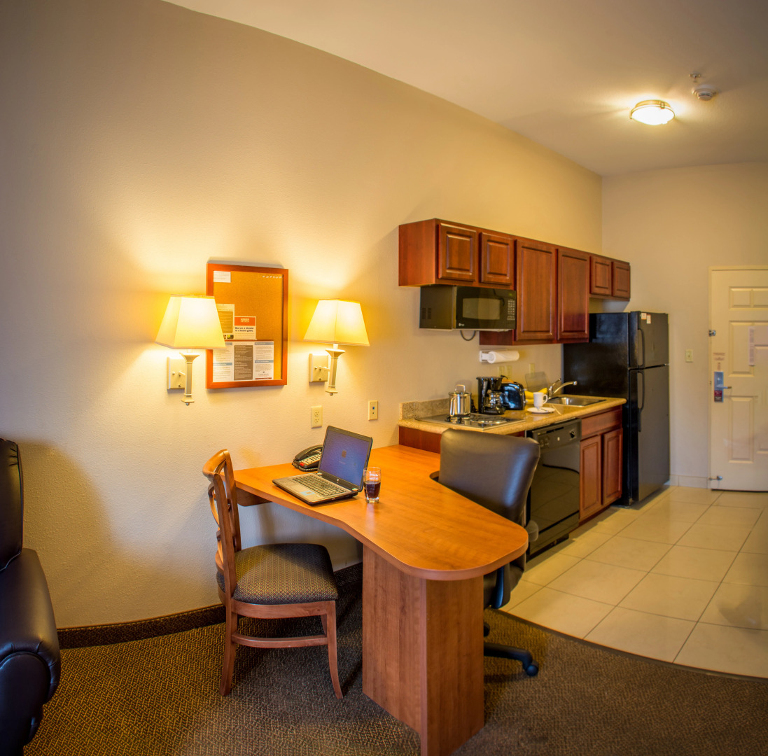 Candlewood Suites Airport by IHG