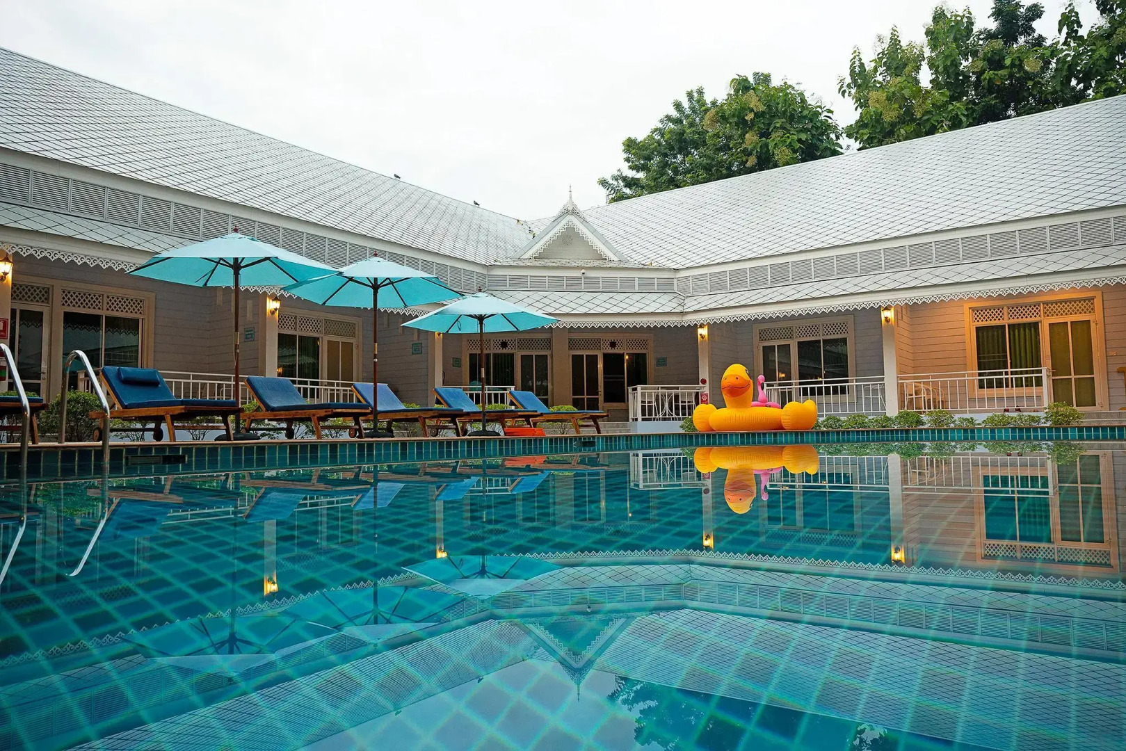 Tubtim Siam River Kwai Resort