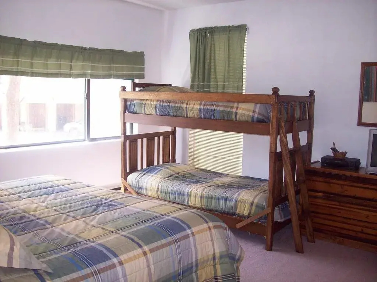 Mountainwood Condominium 103 - 2 BR