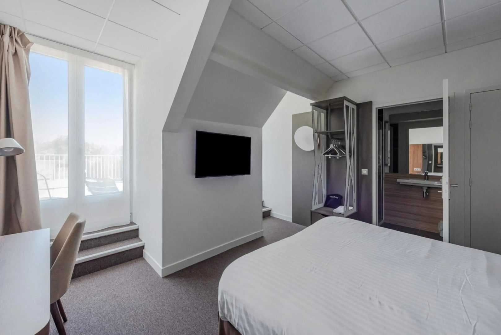 Hotel Campanile Chartres Centre - Gare - Cathedrale