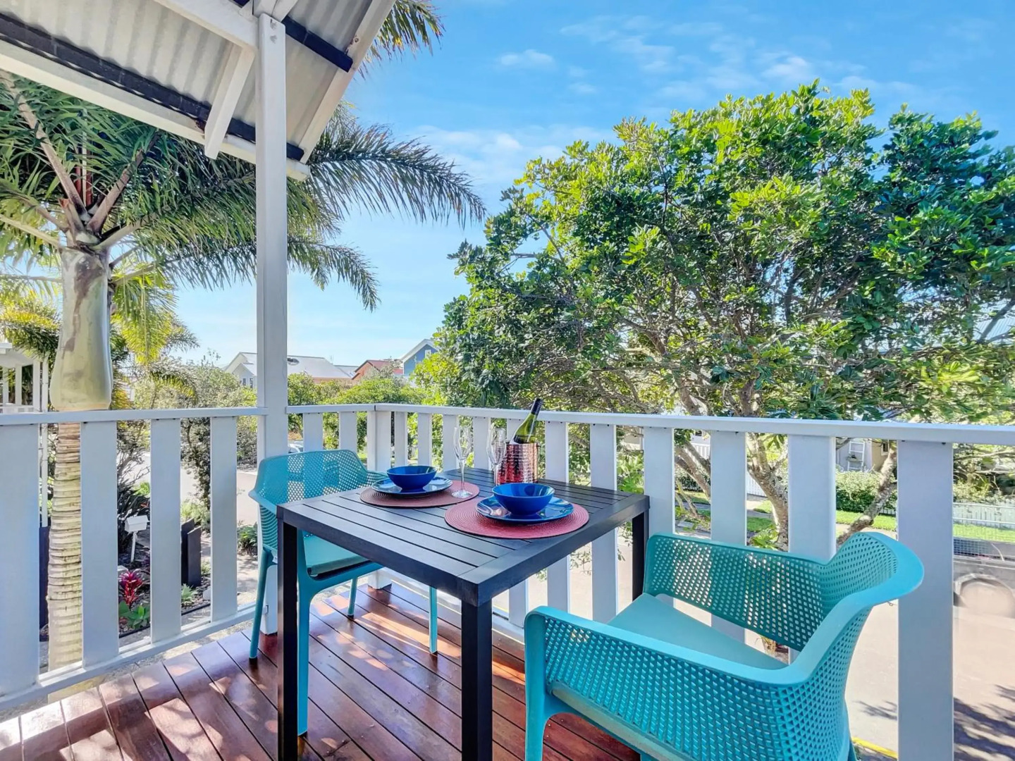 Beachside Serenity Apartment