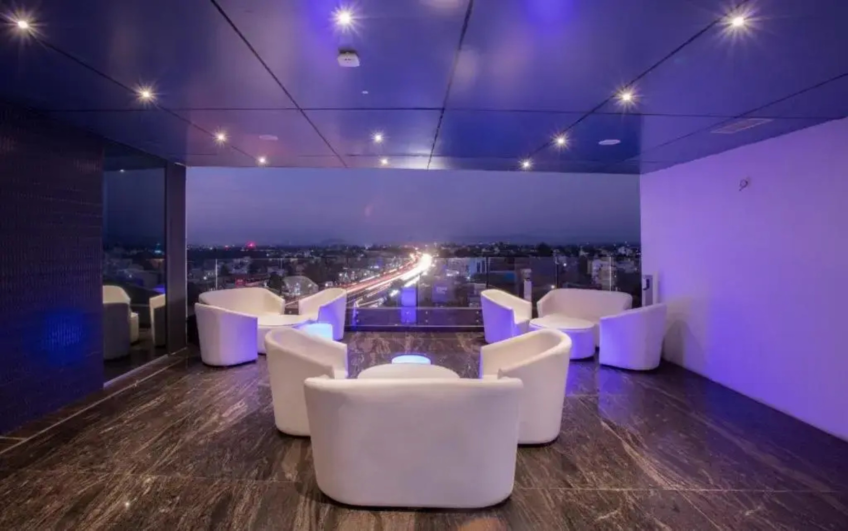 Sapphire Premium Hotel & Suite