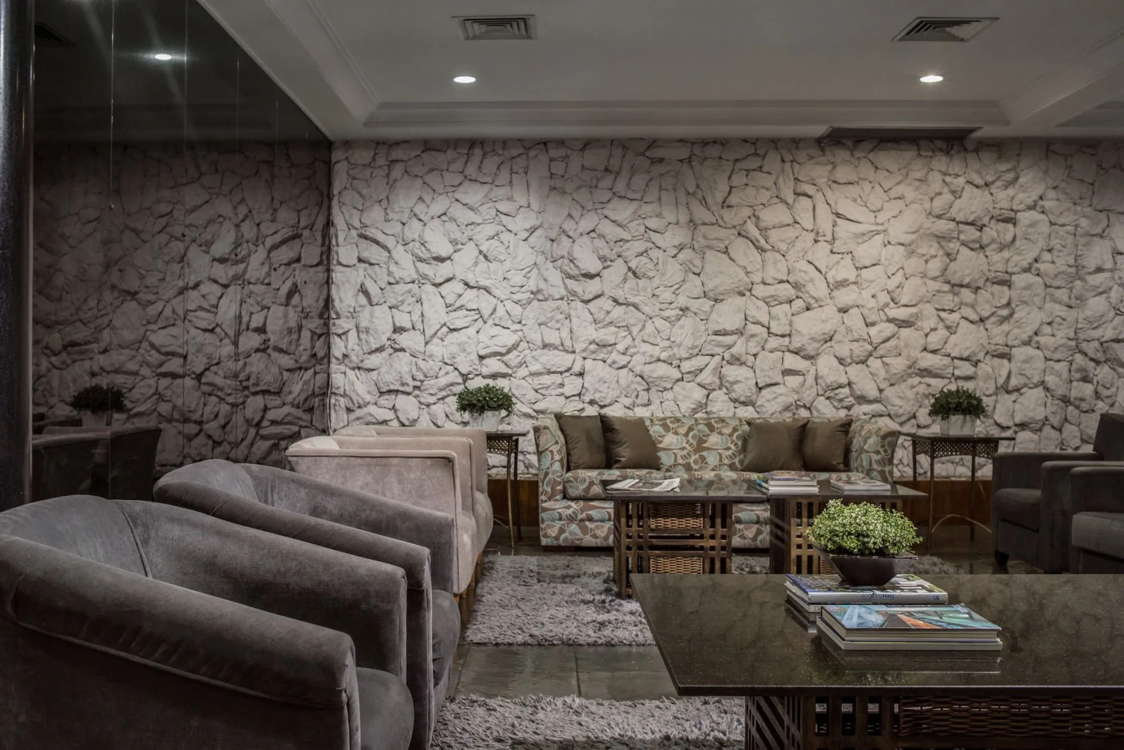 Hotel Nacional Distributed by Intercity