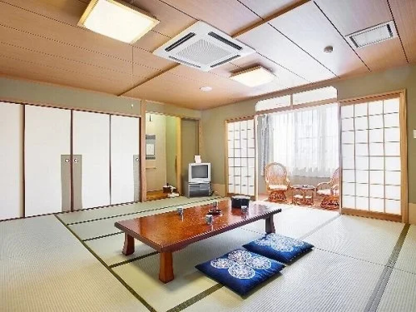 Minara Tennen Onsen Riraku