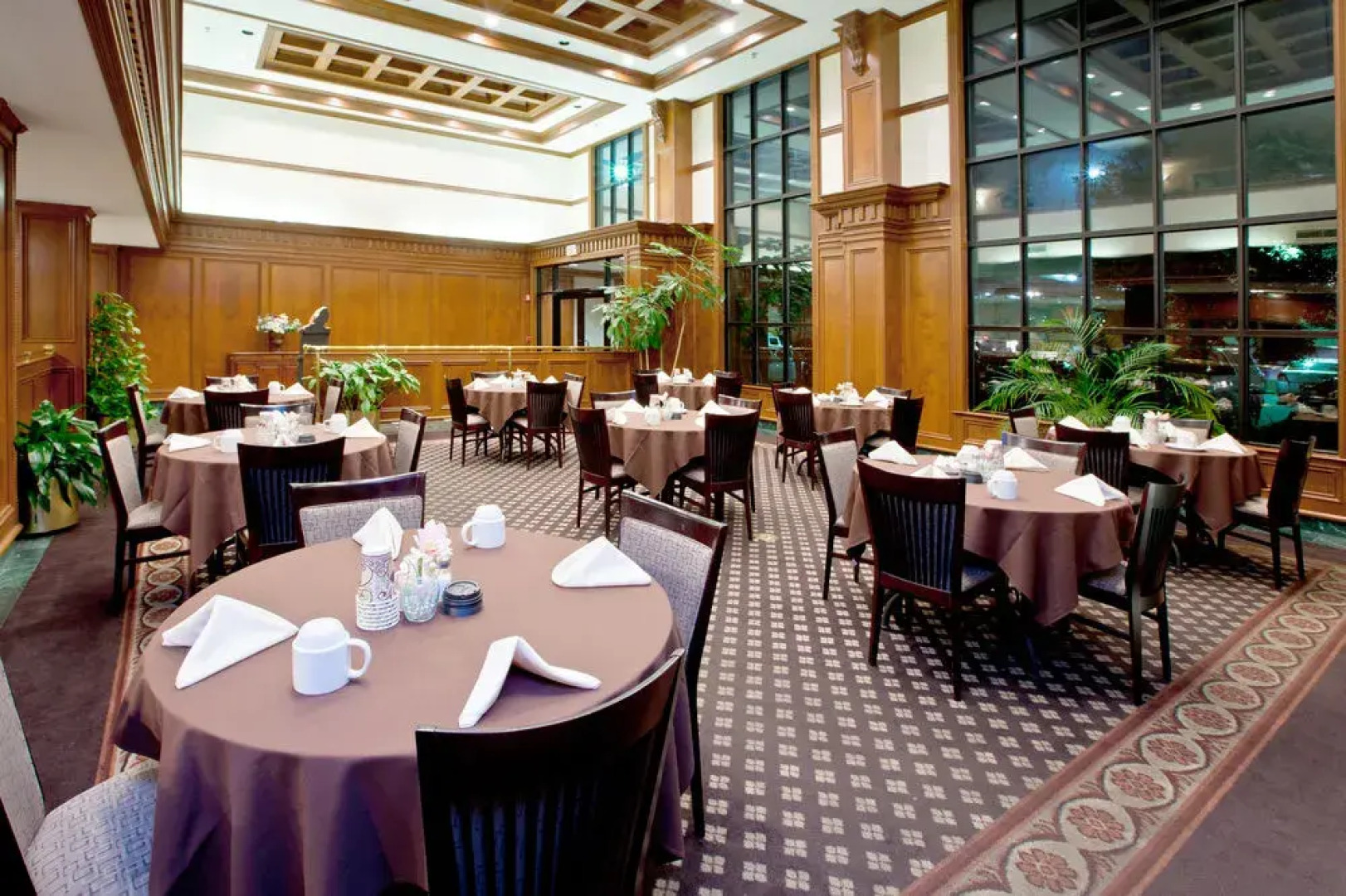 Holiday Inn Hotel & Suites Huntington-Civic Arena