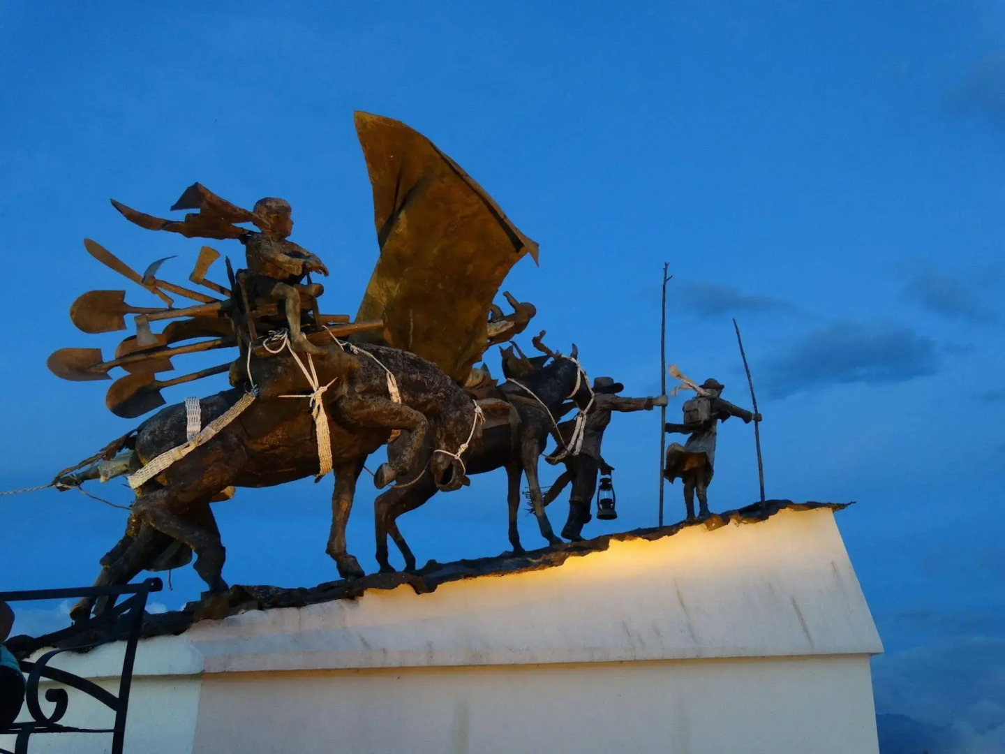 Casa Blanca Hostal Manizales - Hostel