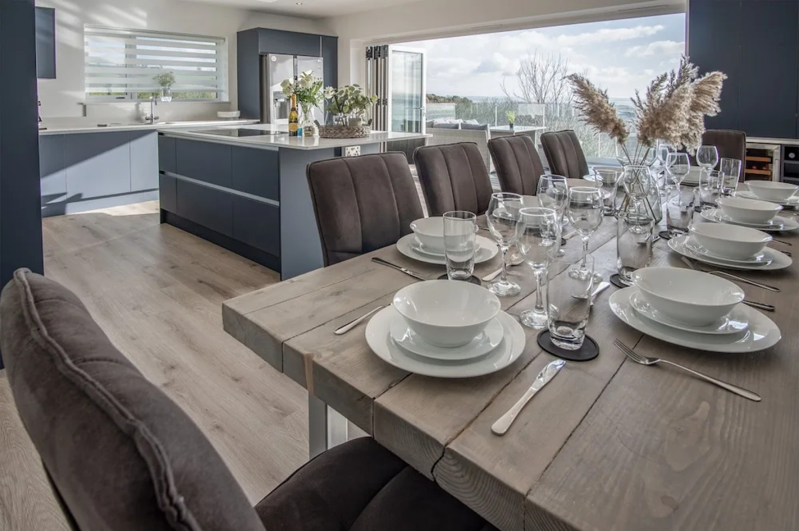 Sunrise - 5 Bedroom Home - Pendine