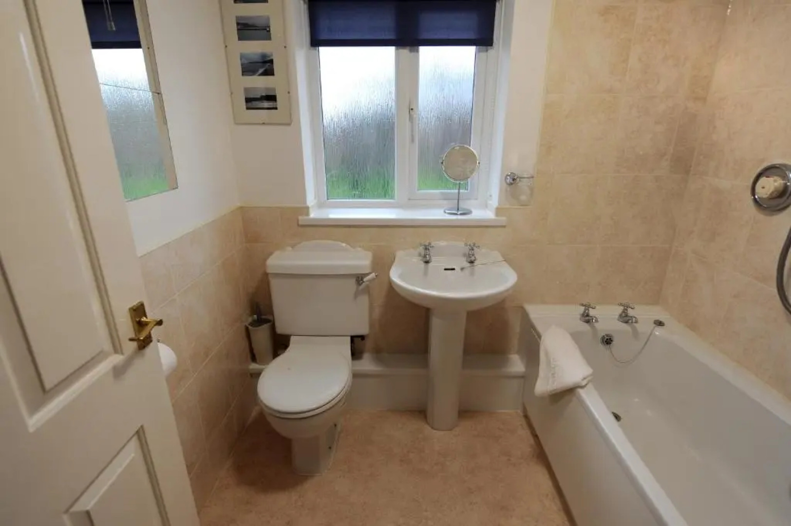 3 Riverside Cottages