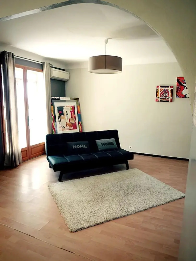 House With 2 Bedrooms in Saint-gilles, With Pool Access, Enclosed Gard