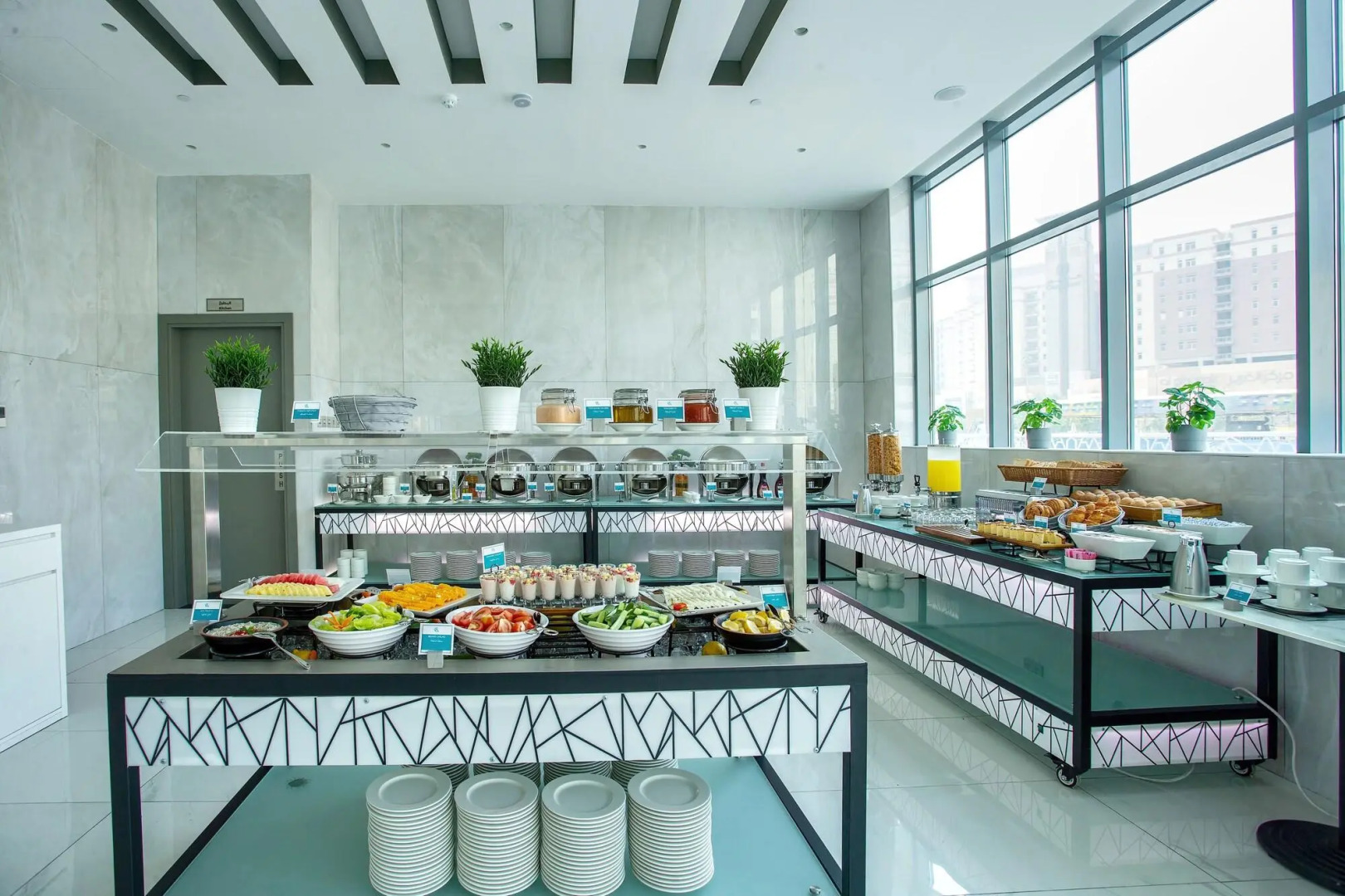 Отель City Avenue Al Reqqa Hotel