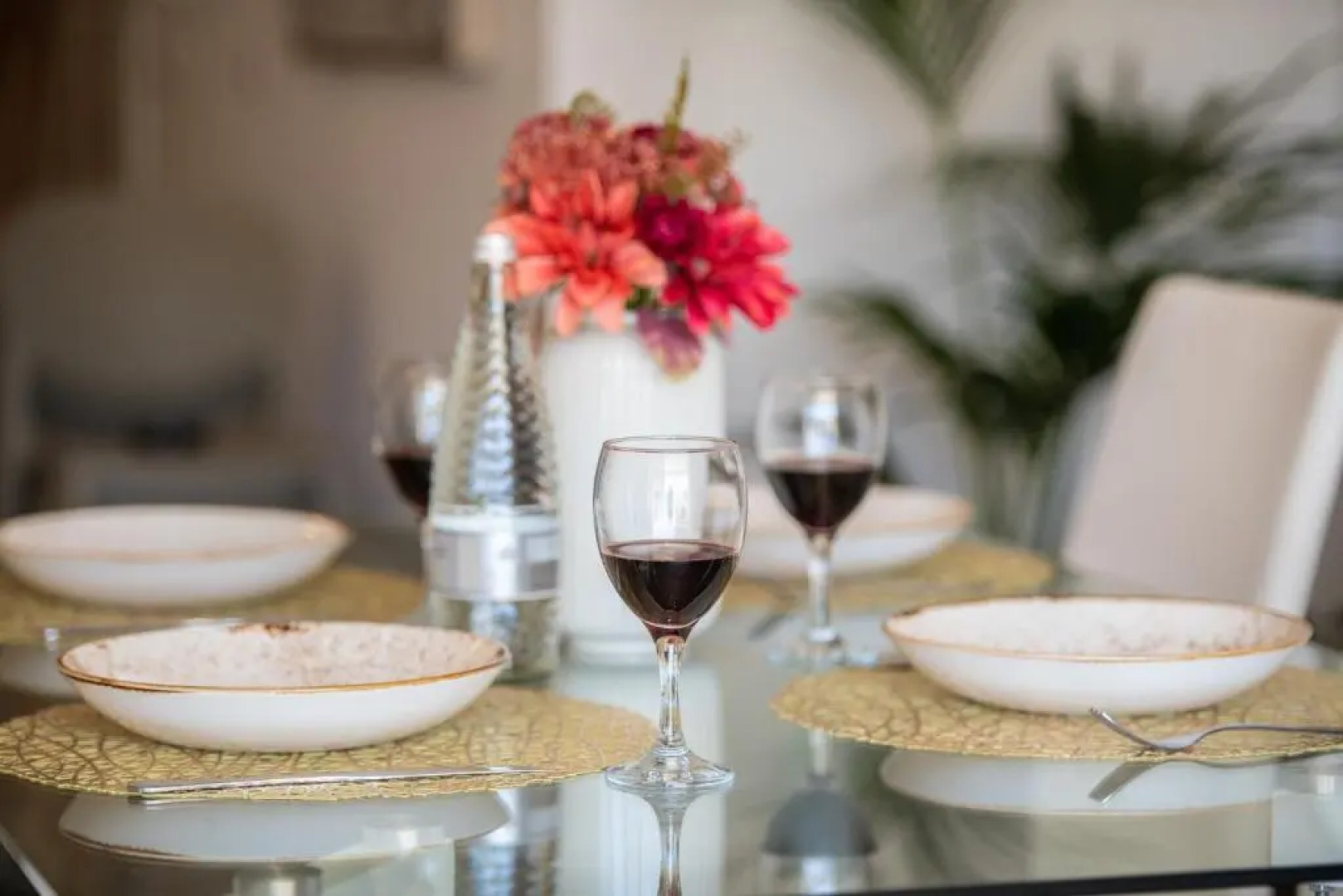 Electra Residence - Luxury Central Beachview Apartment