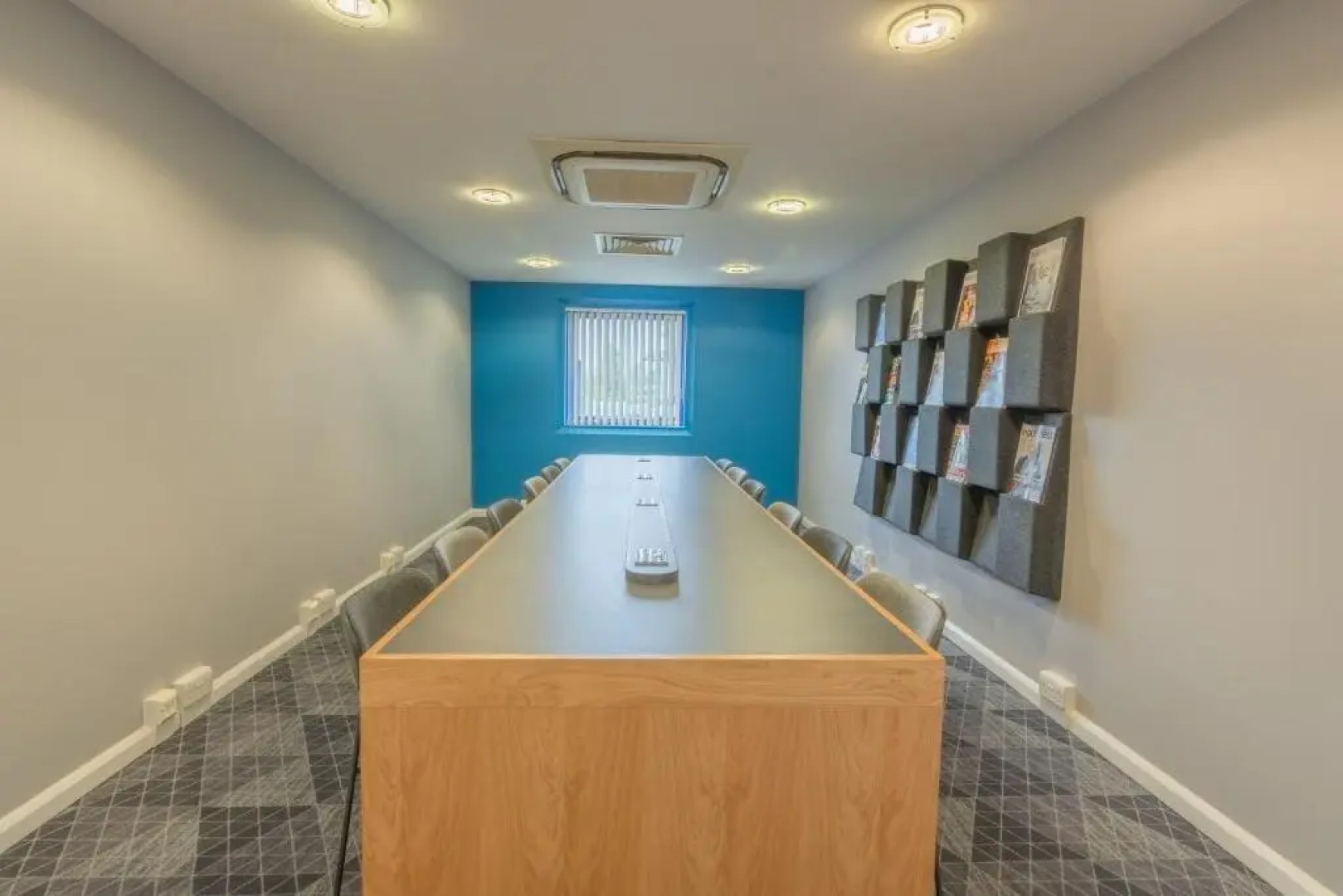 Holiday Inn Express Kettering by IHG