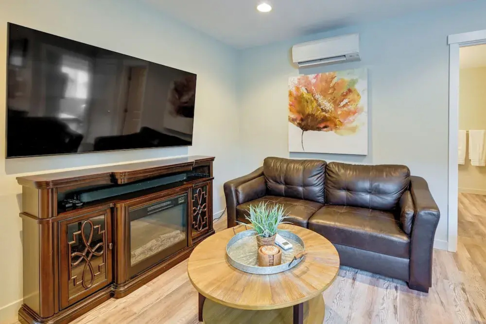 Modern Seatac Gem w/ Fireplace & Smart Tvs!