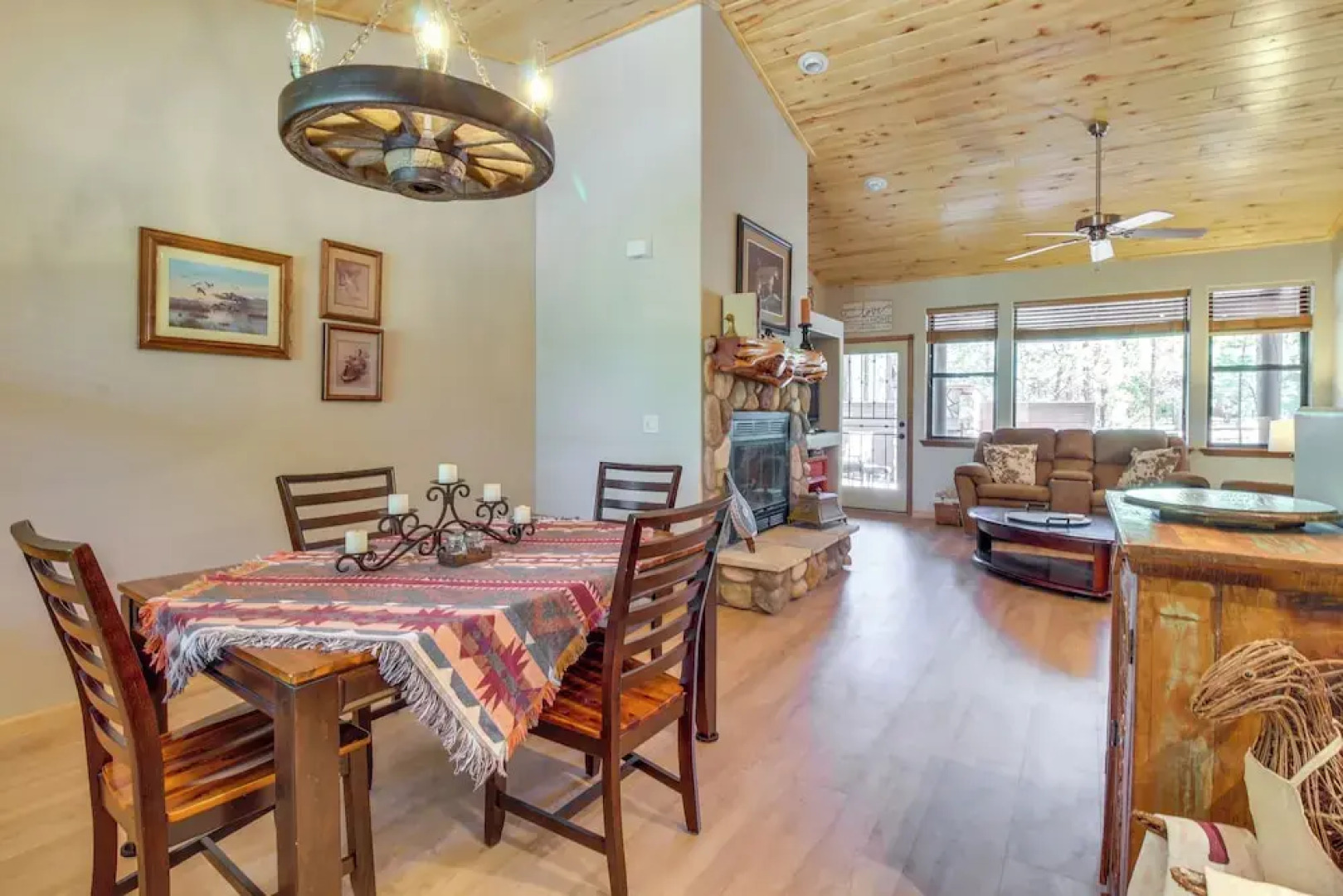 Custom Show Low Cabin w/ Deck at Torreon Resort