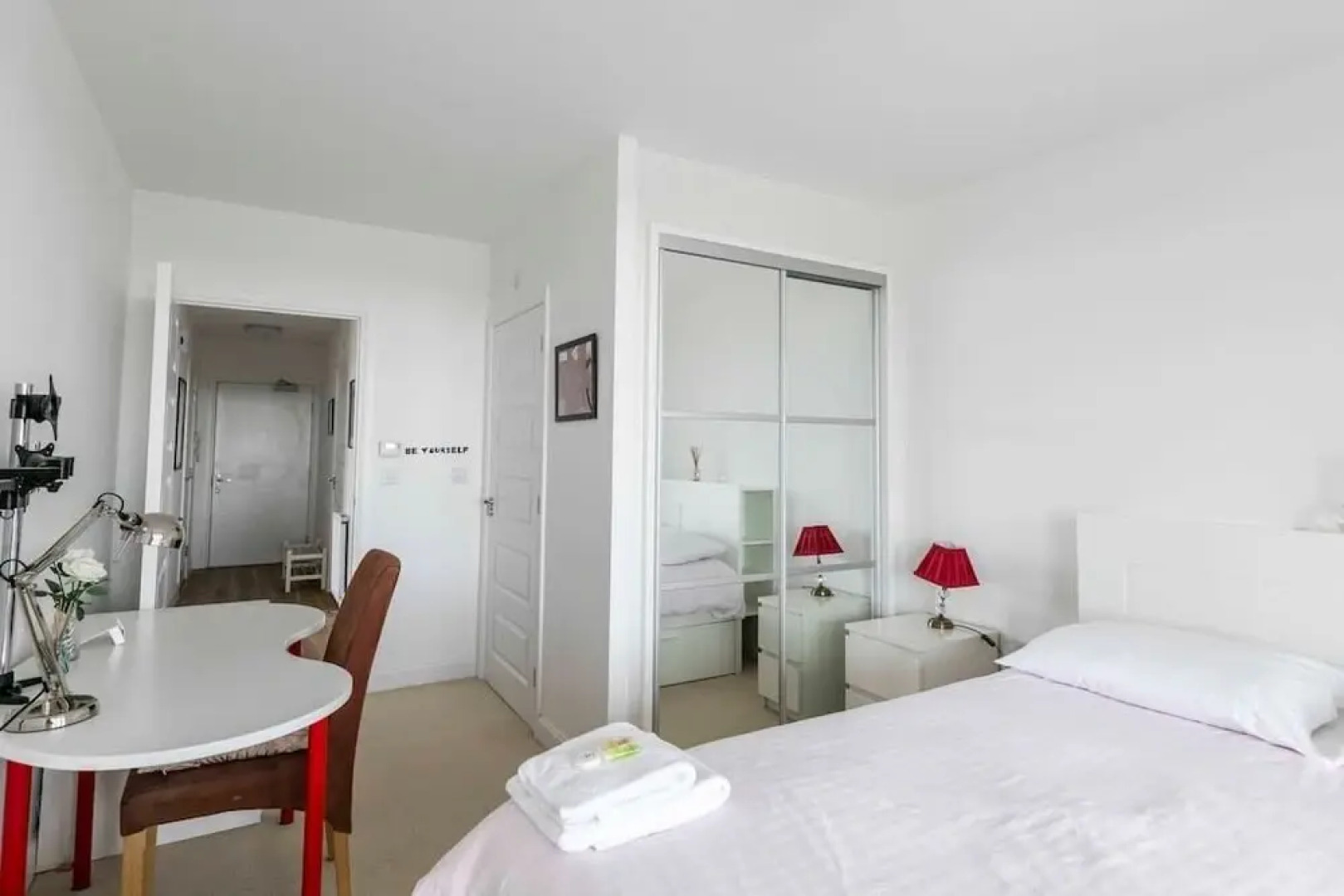 Trendy Sunlit 2BR Cambridge Home /free Parking