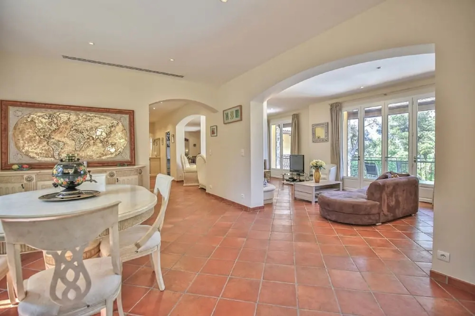 Grande Villa proche Monaco