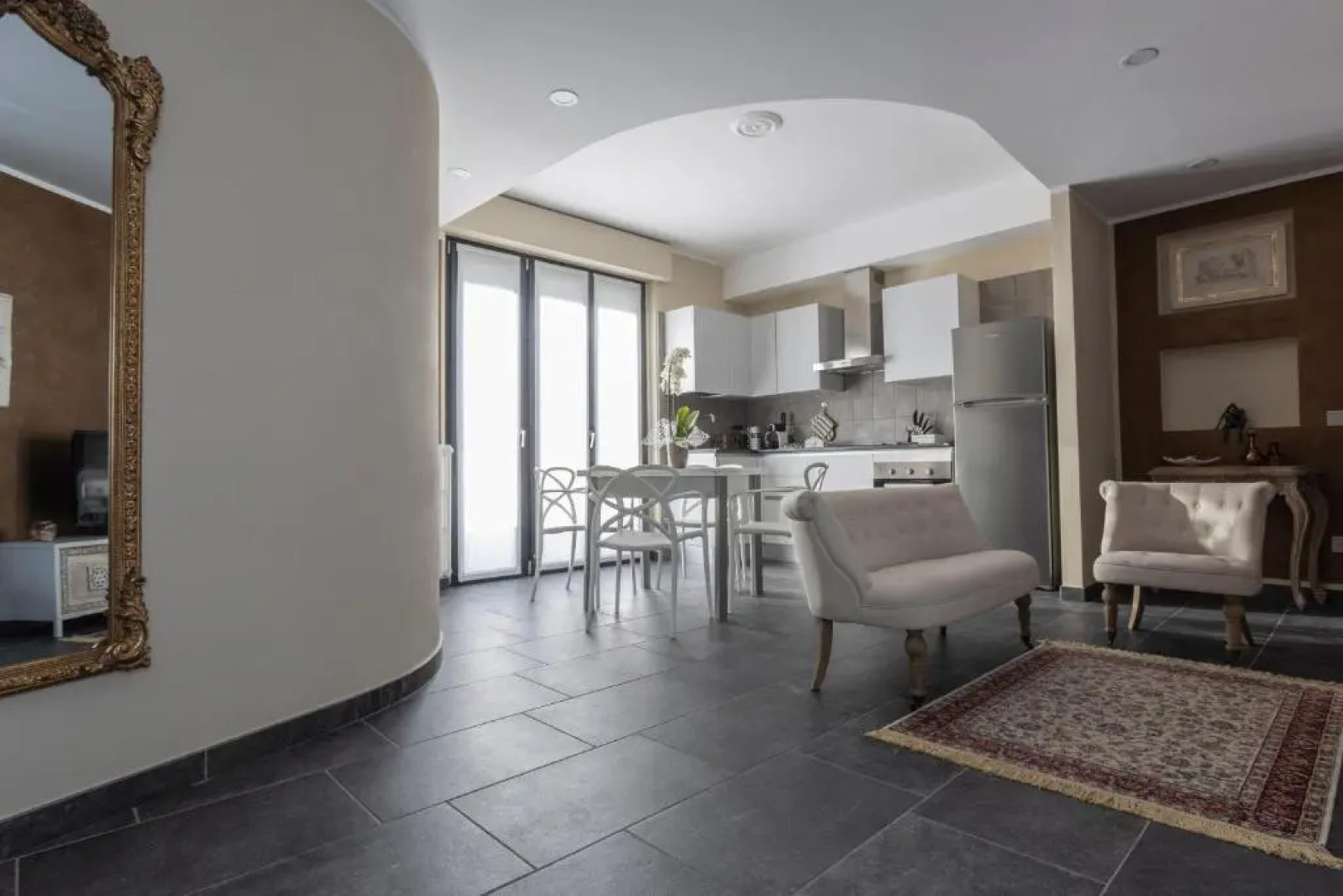 Elga's Apartment - Your charming stay on Lake Orta