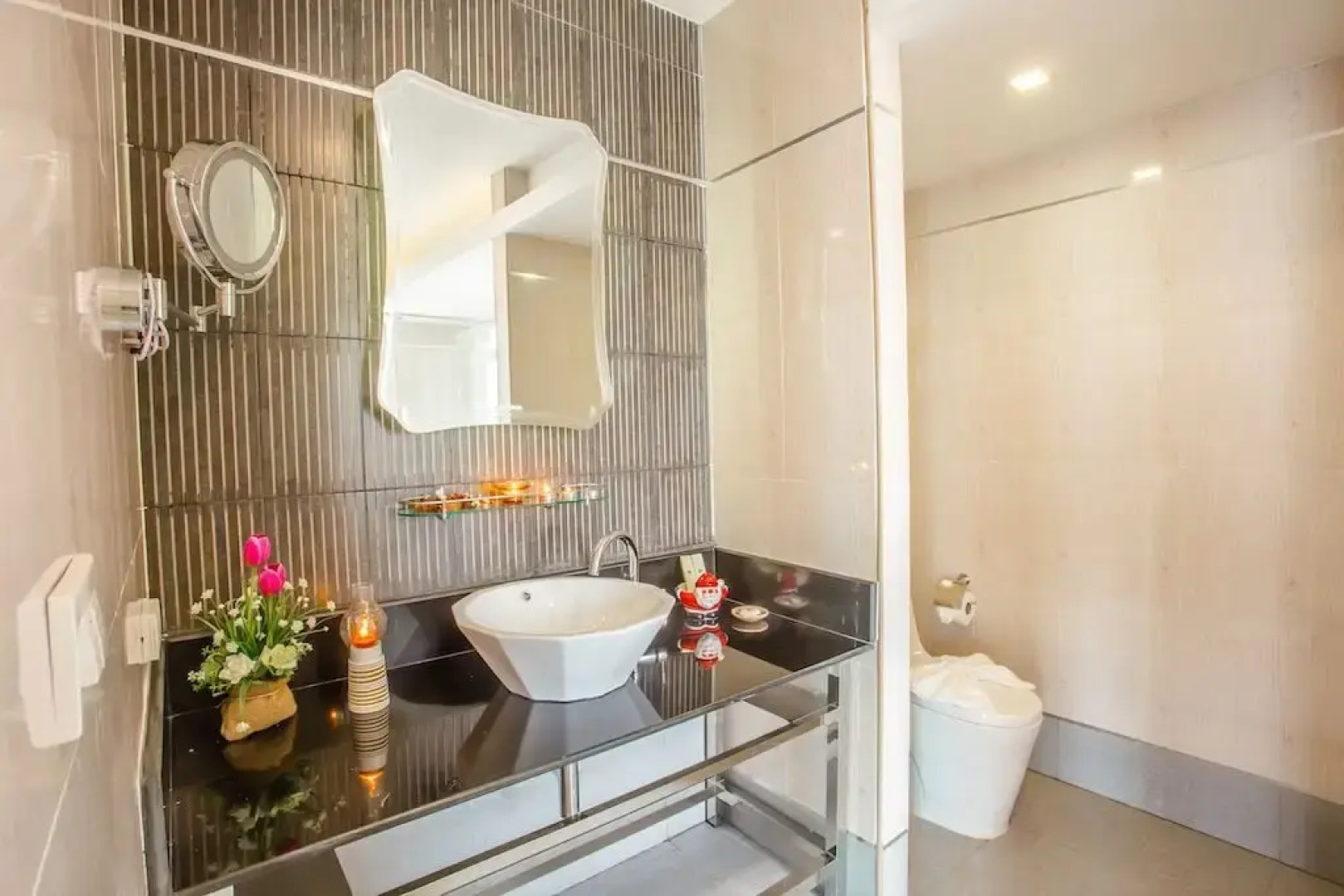 Saint Tropez Beach Resort Hotel