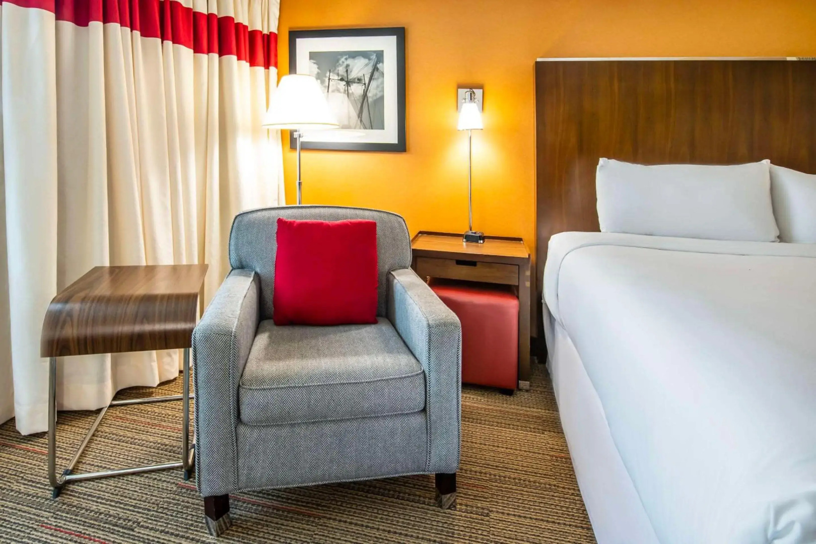 Grand Park Hotel Vancouver Airport, an Ascend Collection Hotel