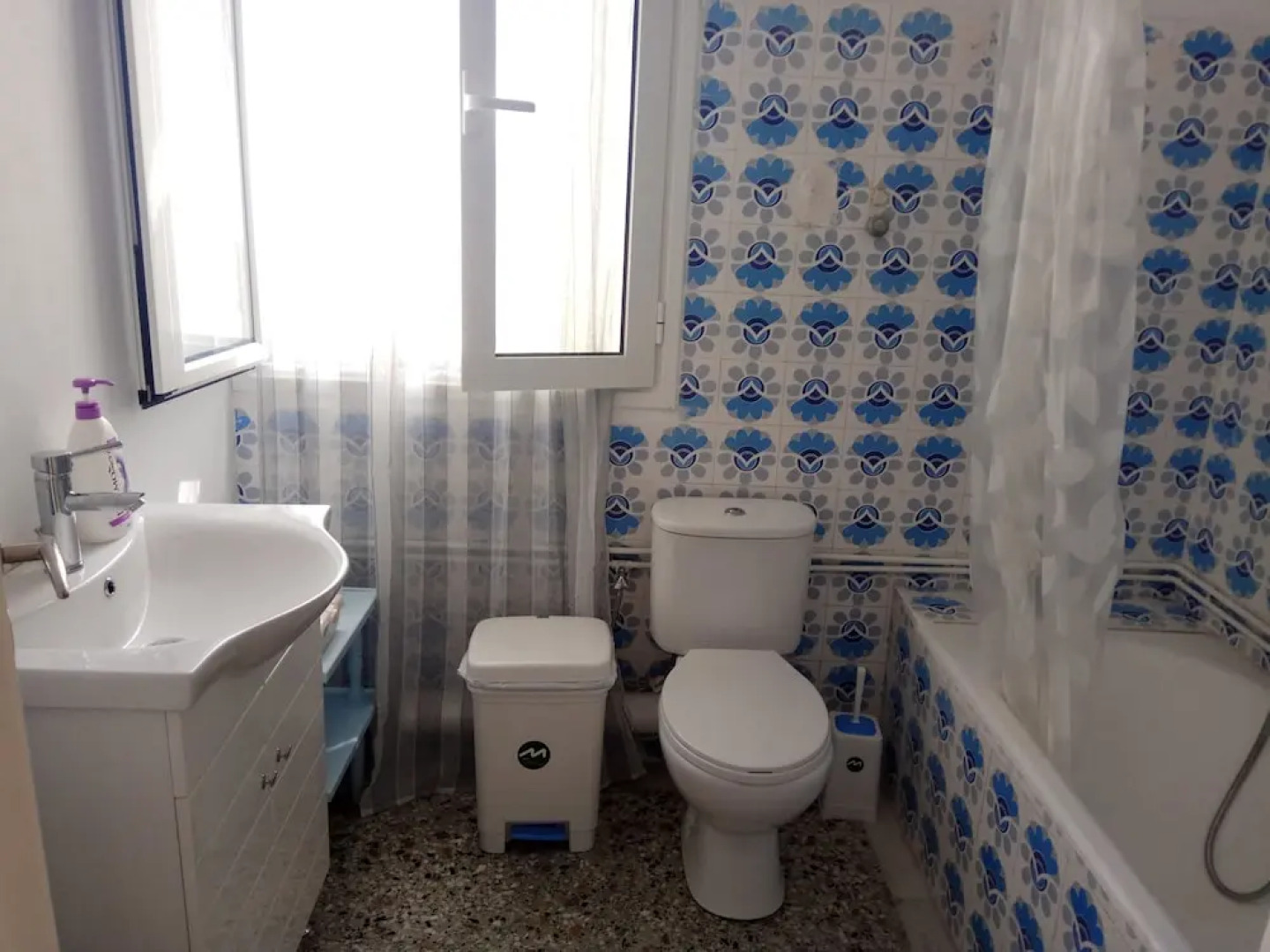 Grandma Vasiliki Rooms To Let