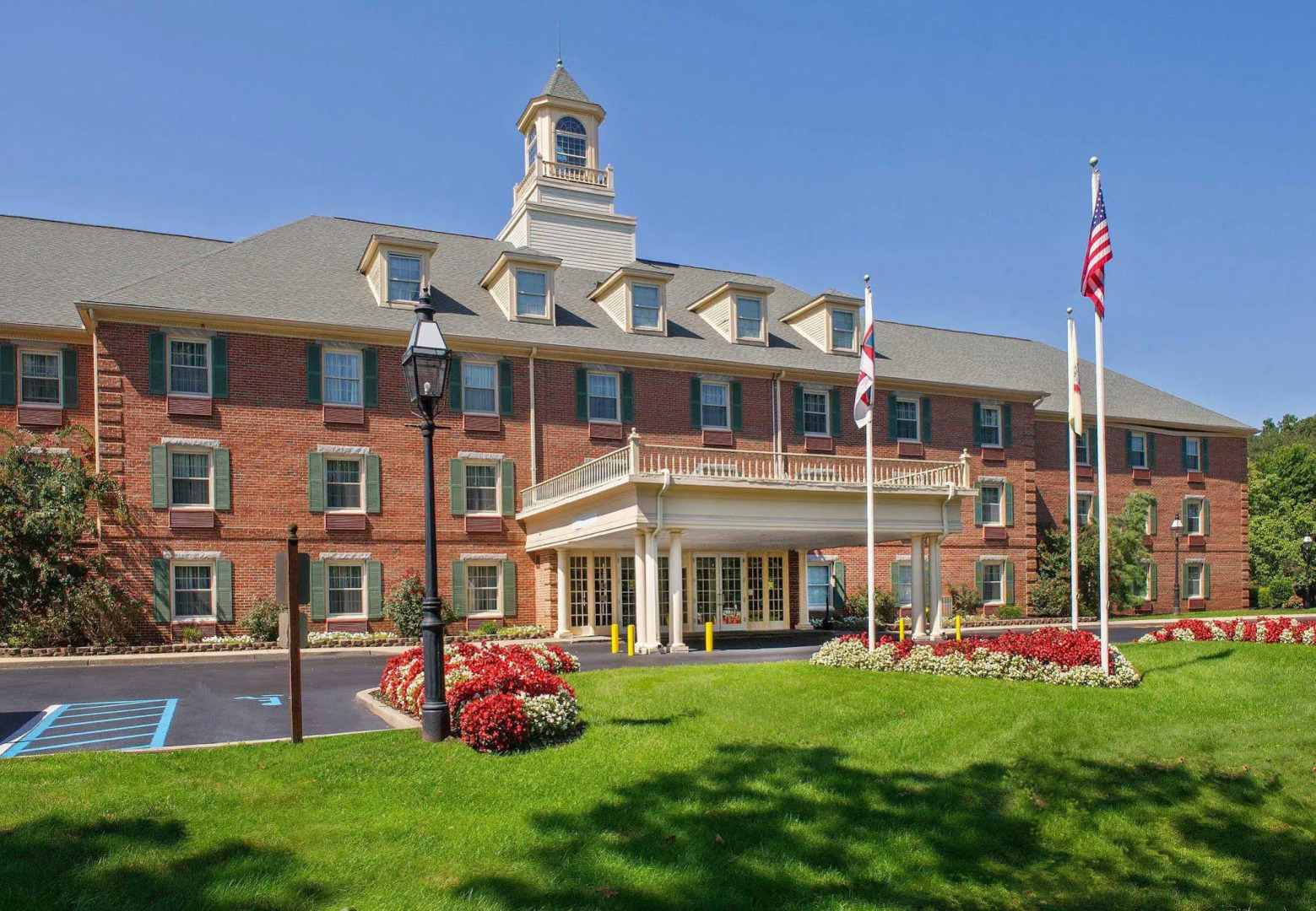 Sonesta Select Tinton Falls Eatontown