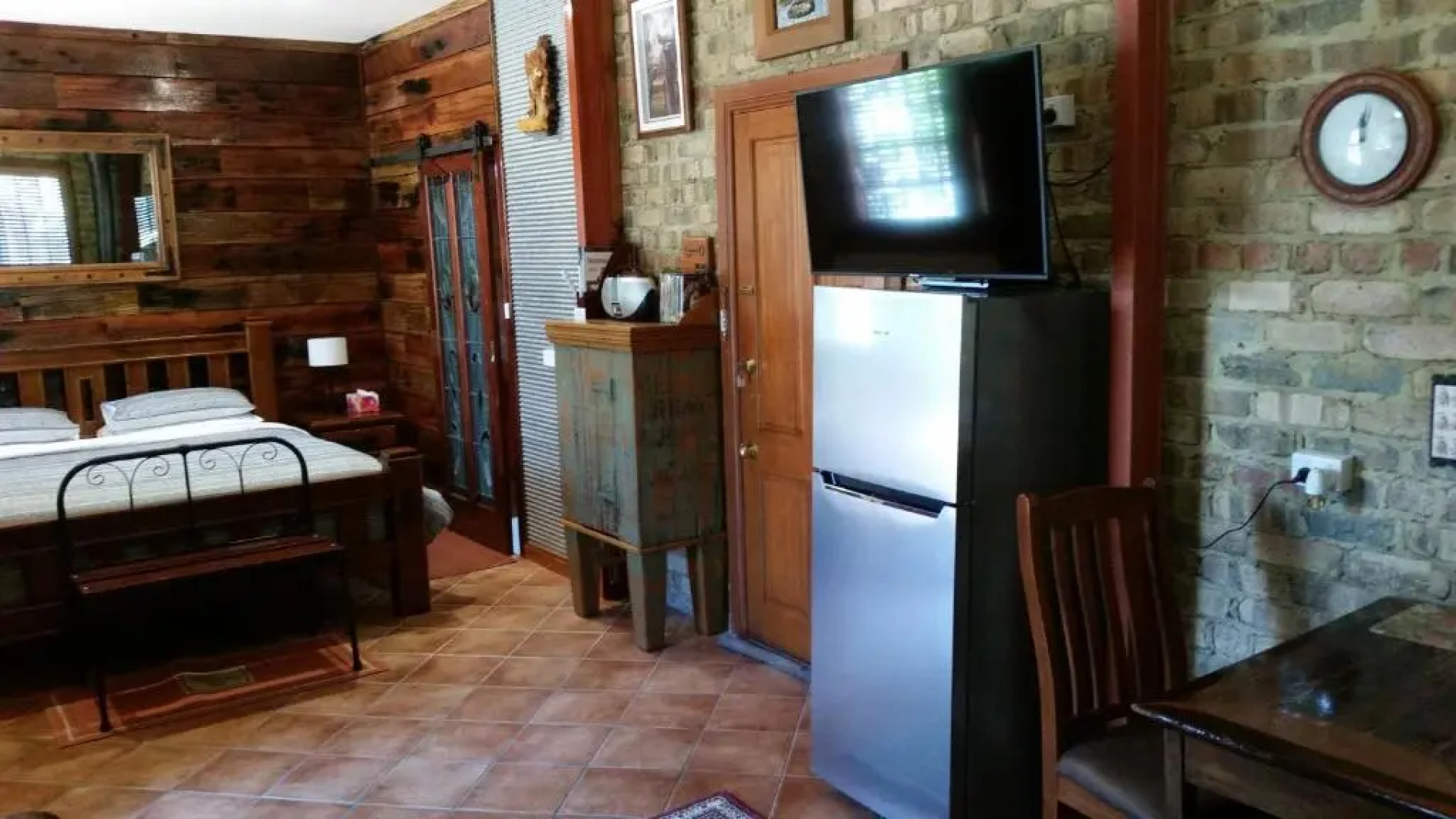 Eagle Foundry Bed & Breakfast