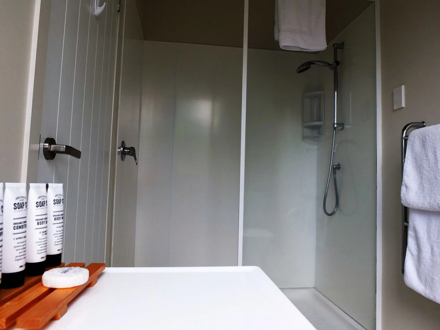 Le Chalet Waiheke Apartments