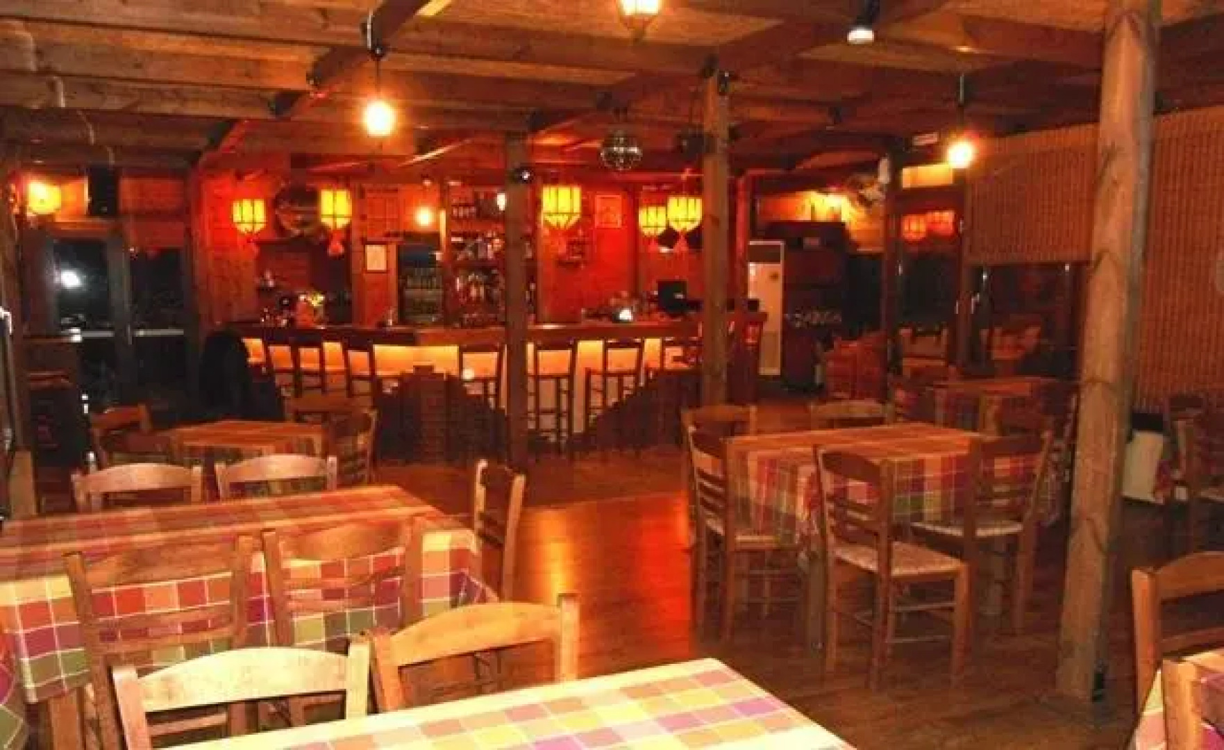 Evi Apartments And Studios