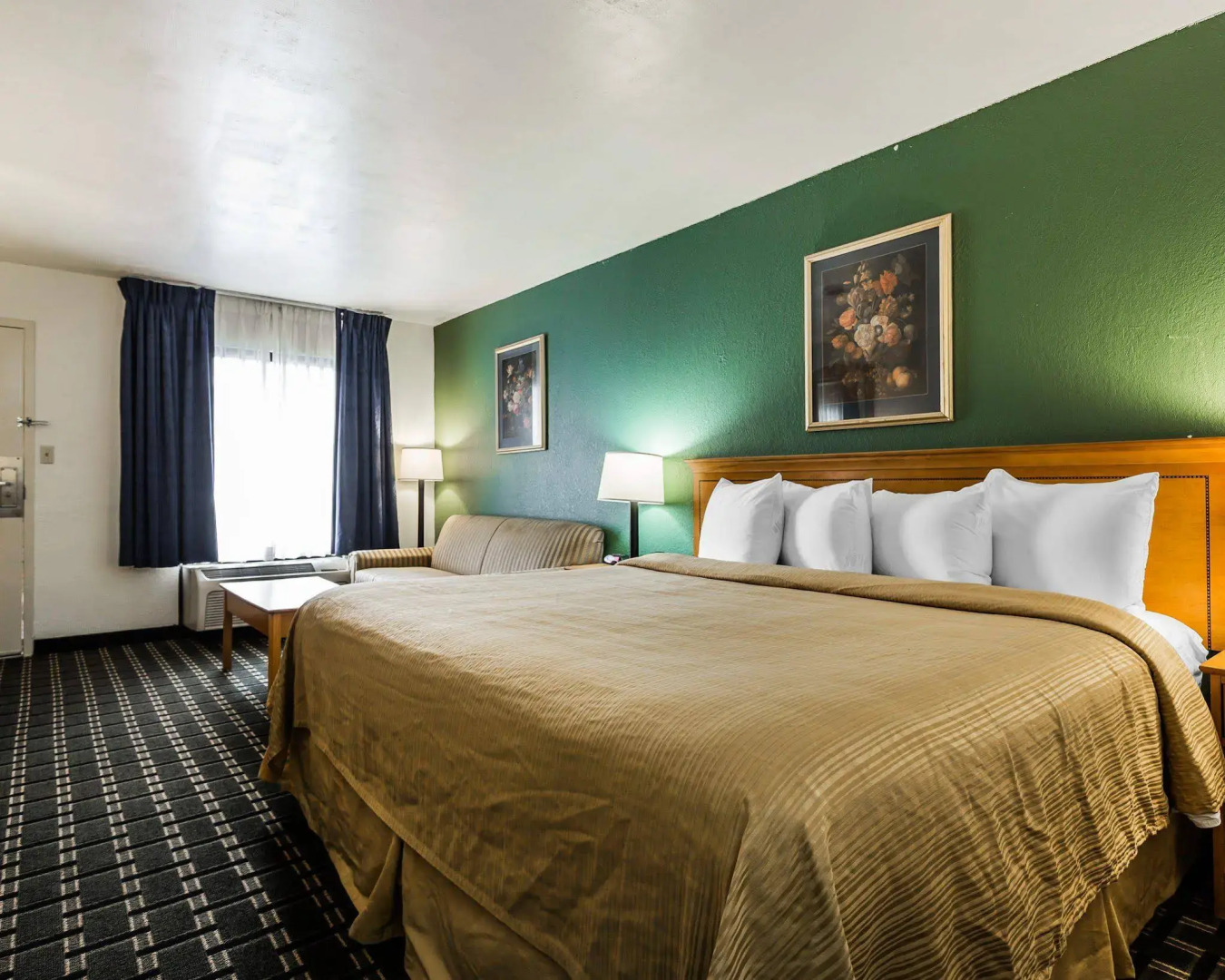 Quality Inn Coliseum