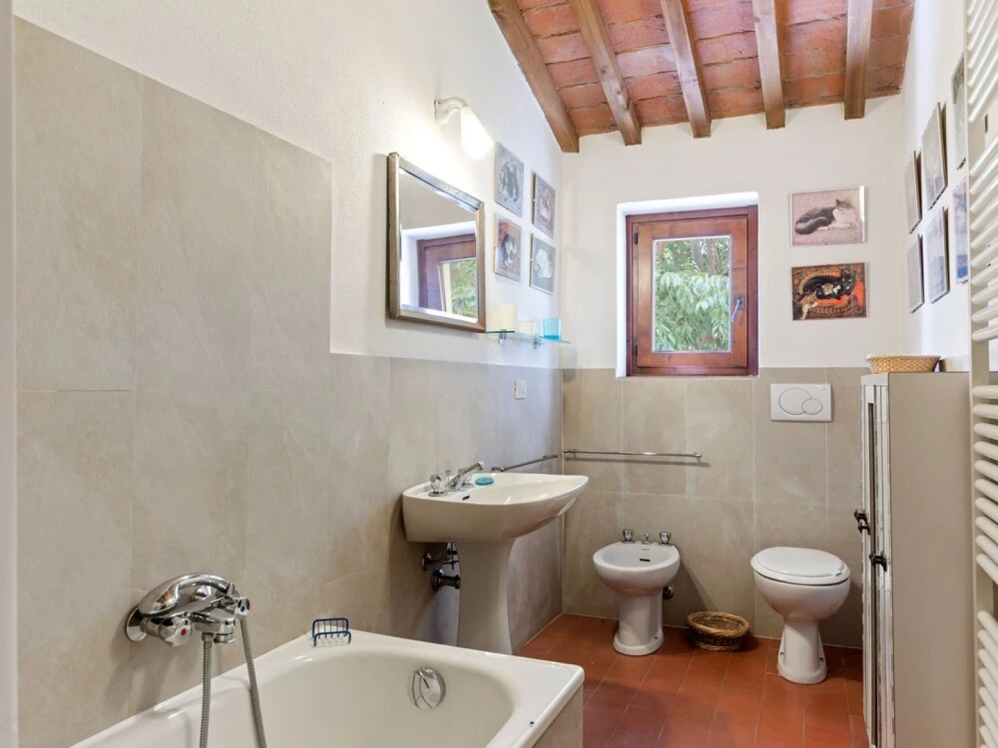 House on the Property Next to an Ancient Villa With a View of the Hills and Pool