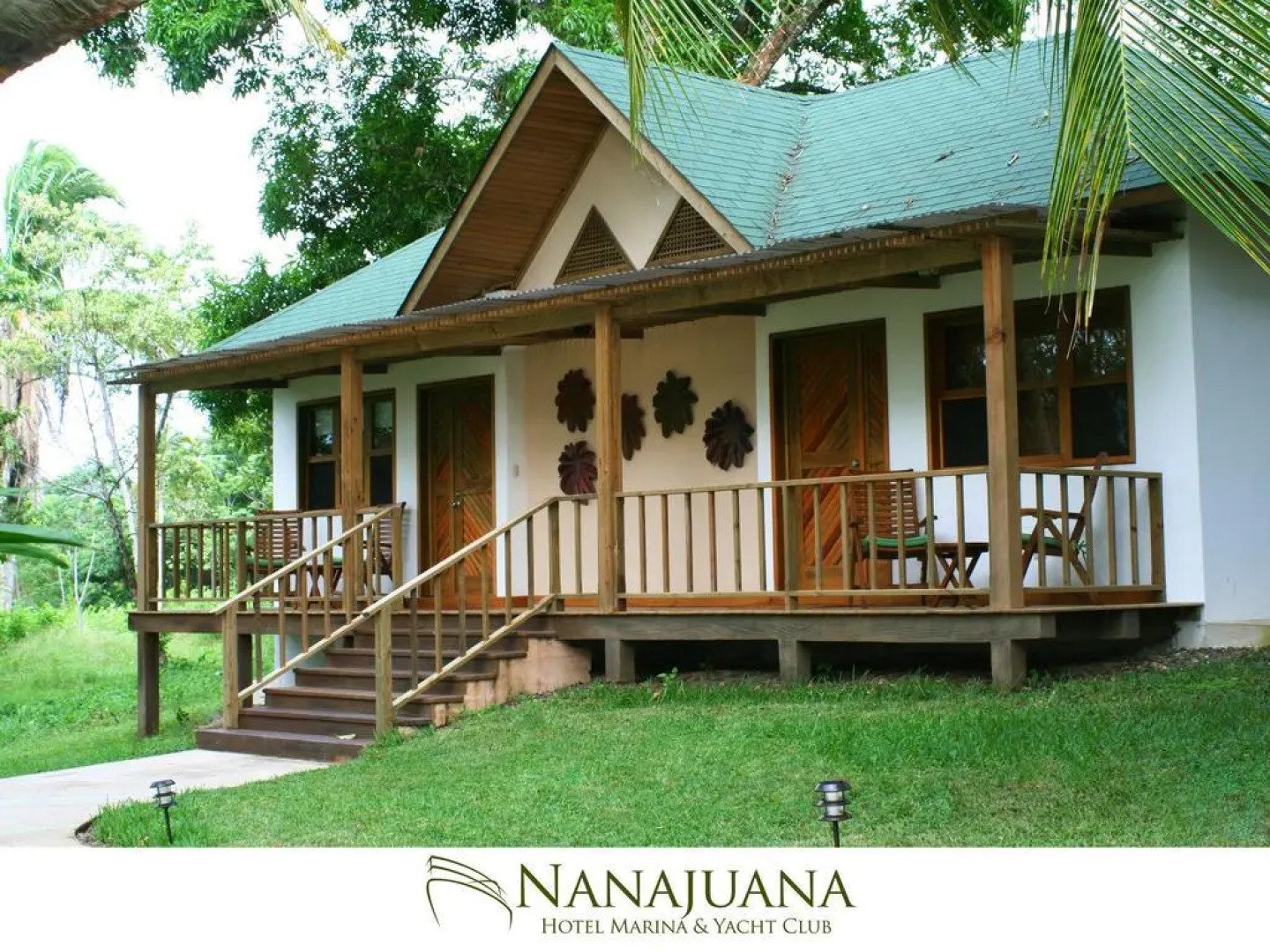 Nana Juana Hotel & Marina