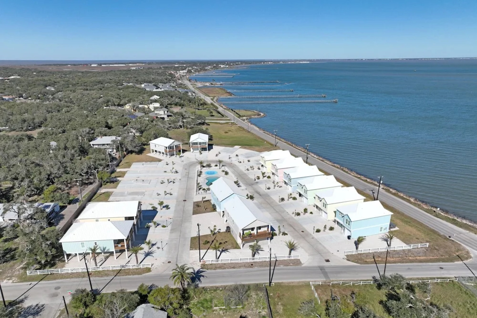 Casa Grande Sp131 5 Bedroom Home by RedAwning