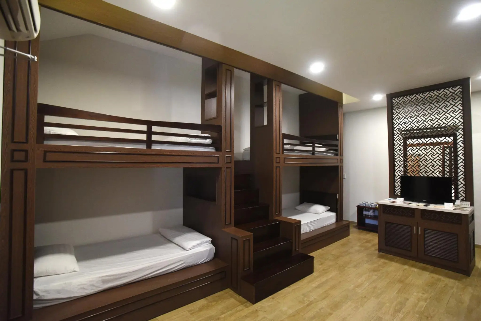 Minera Hot Springs Binh Chau