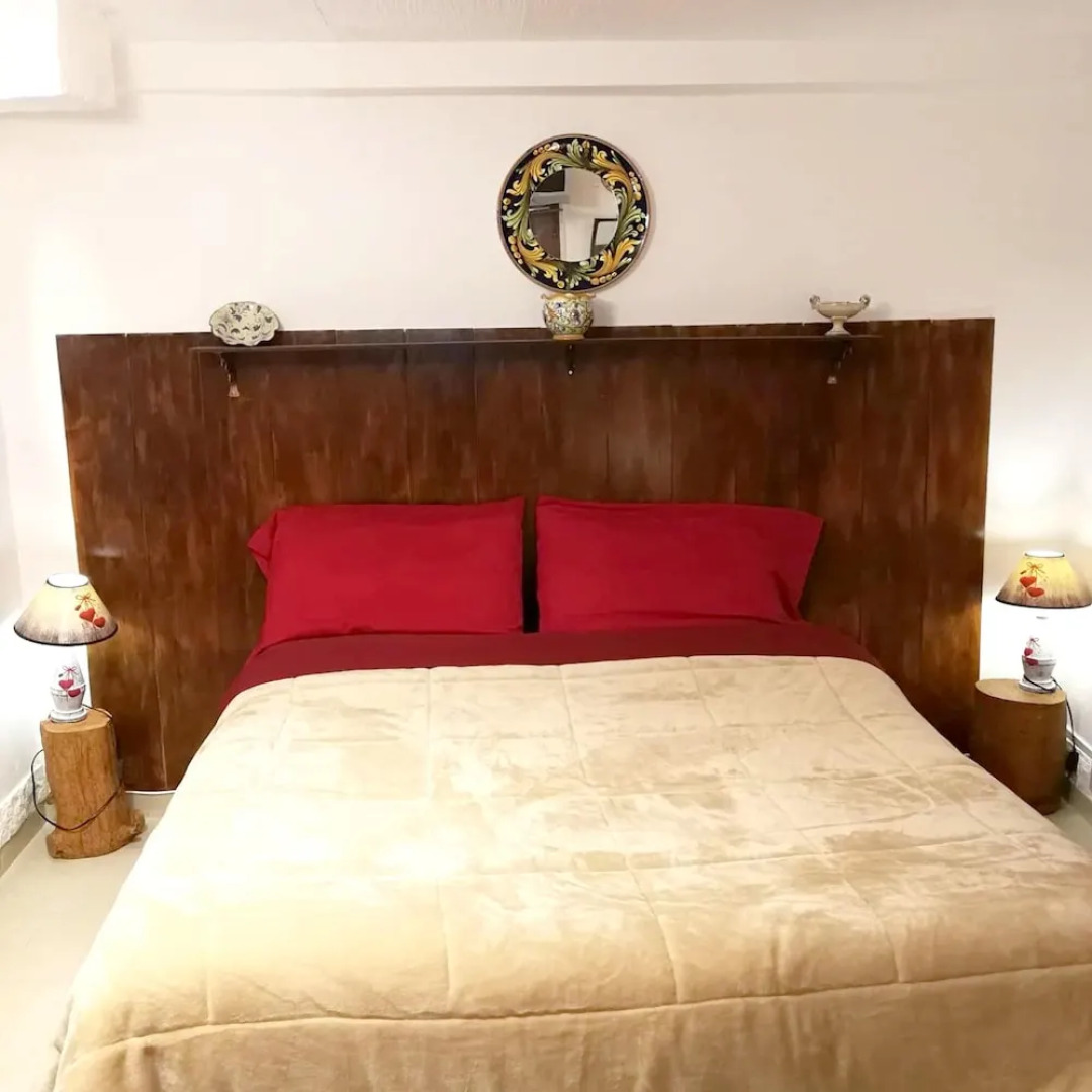 Studio in Caltagirone, With Wonderful City View and Balcony - 30 km Fr