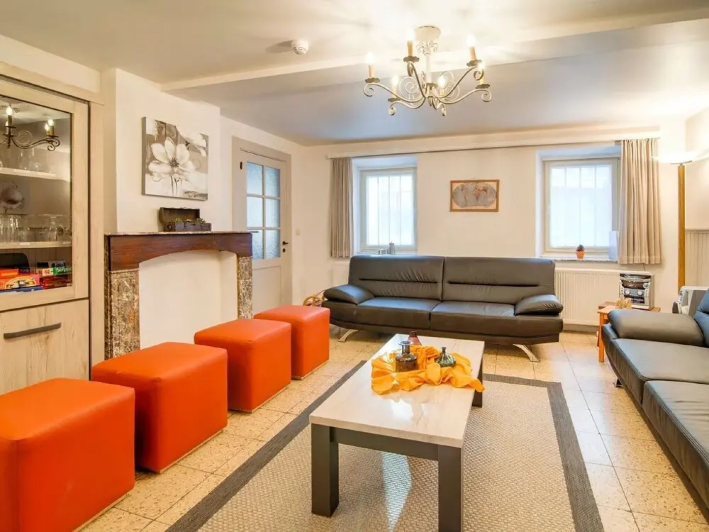 A Charming And Comfortable Renovated House with Garden And a Large Terrace