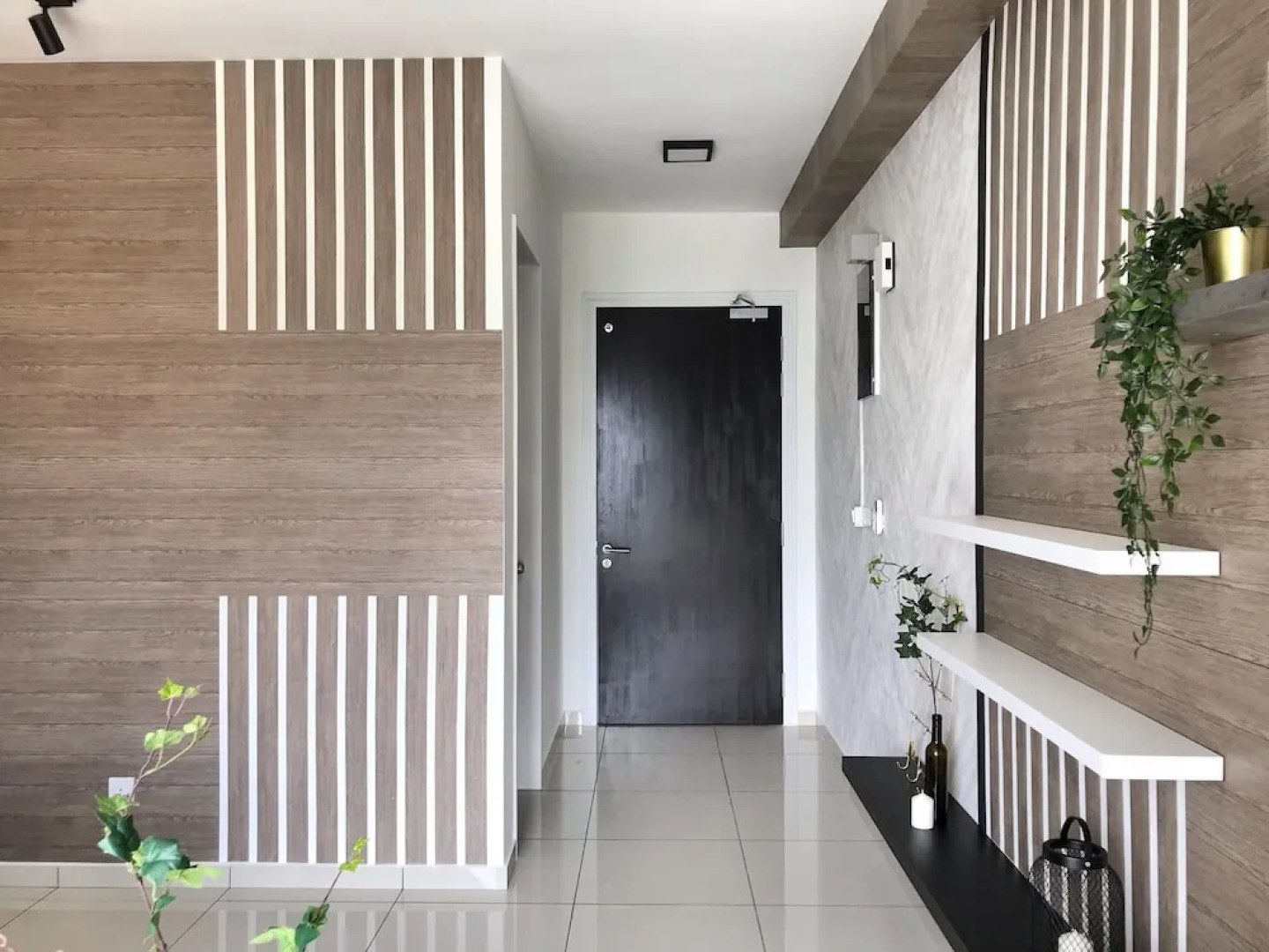 Kenwingston Square Garden by IdealHub