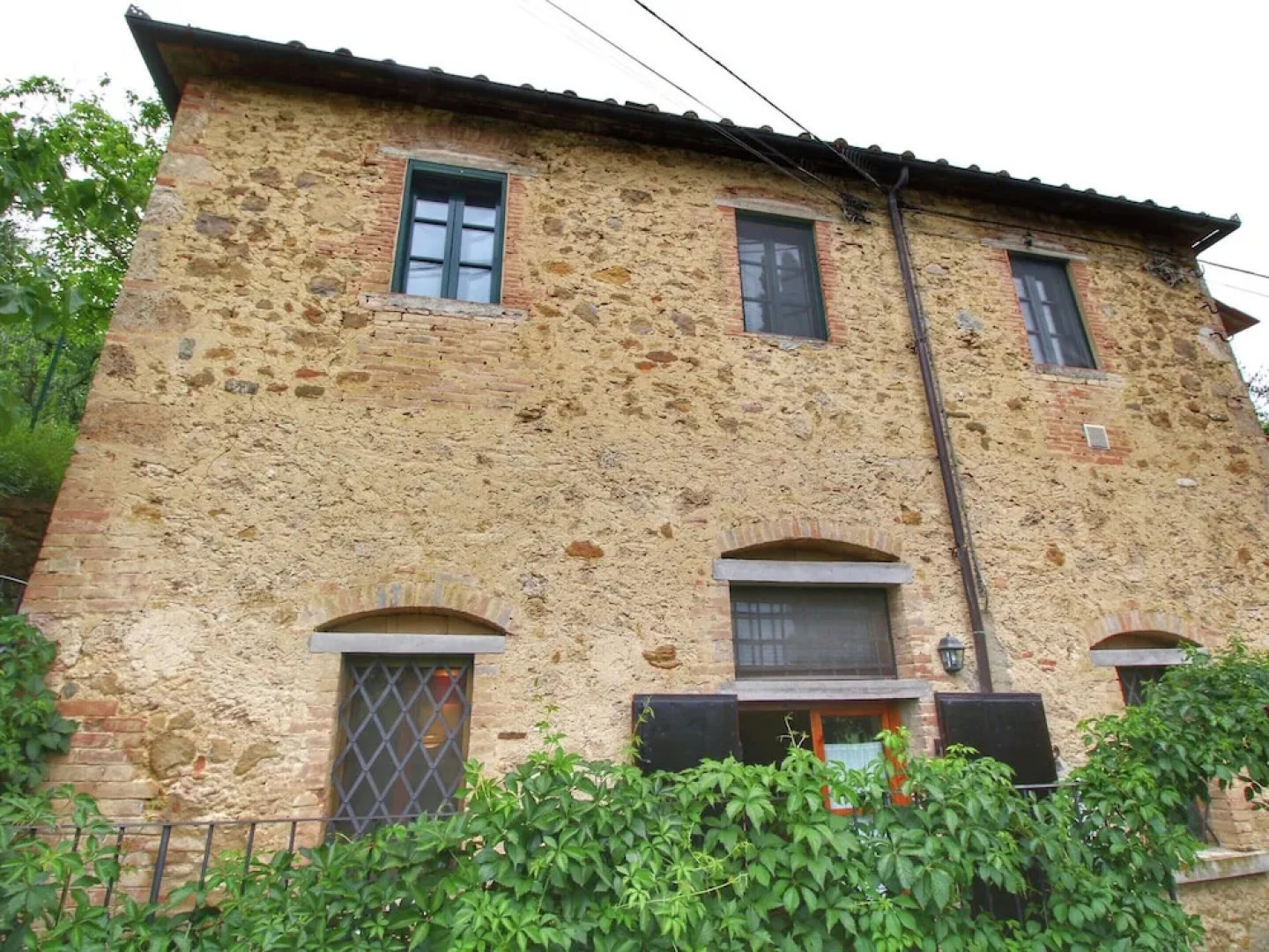 Countryside Cottage With Garden