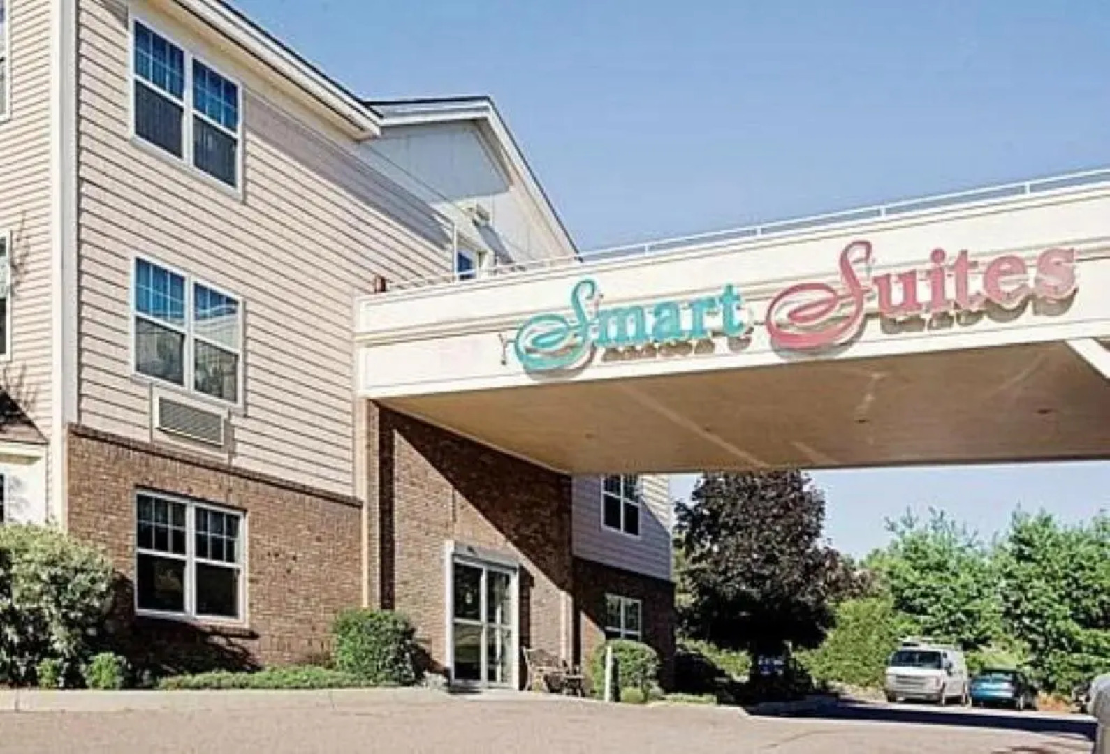 Smart Suites, an Ascend Collection Hotel