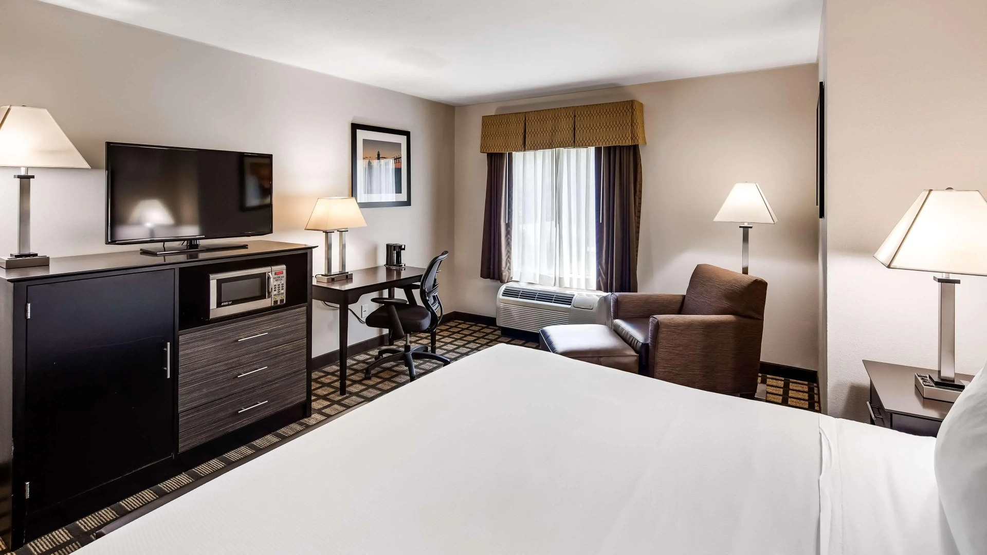 Best Western Beacon Inn