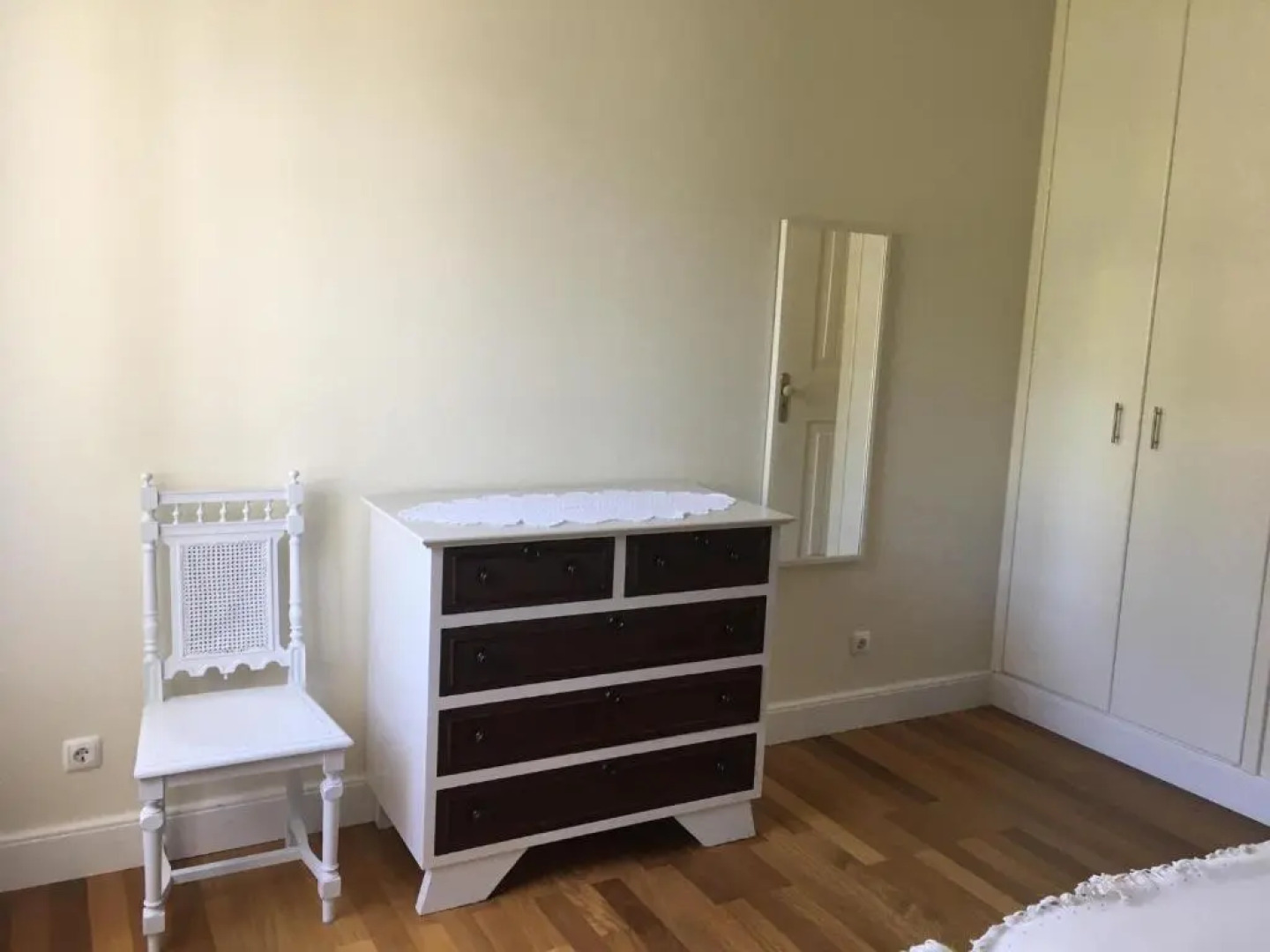 Summer house with BBQ and Garden